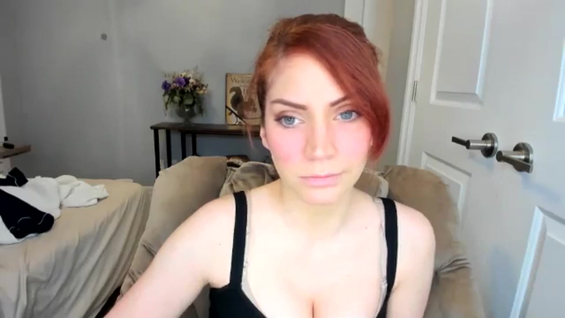 Gallery image thumbnail from Laurel's myfreecams stream on, 03/05/2026, 04:04 image 4 of 20
