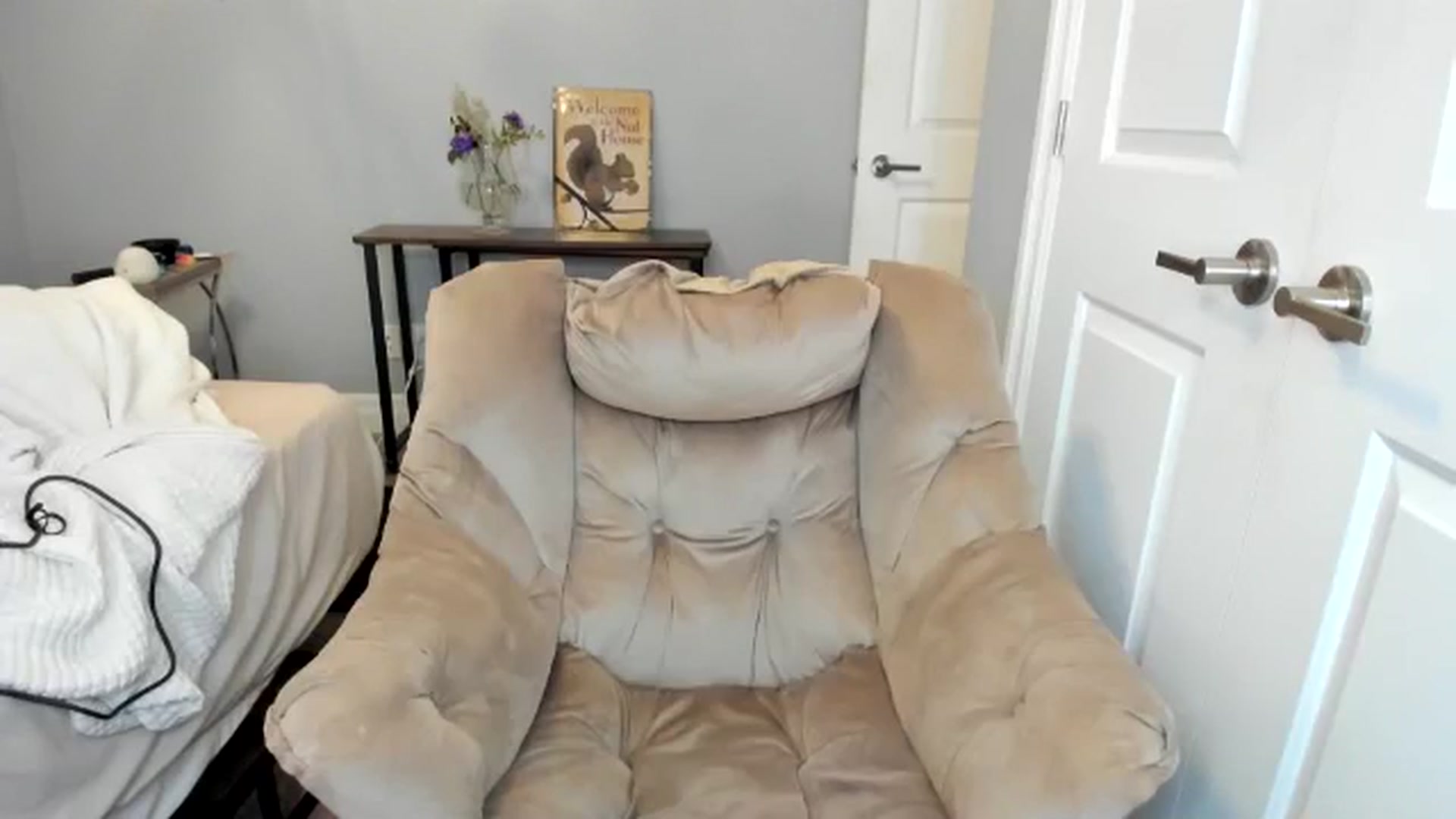 Gallery image thumbnail from Laurel's myfreecams stream on, 03/11/2026, 06:04 image 8 of 20