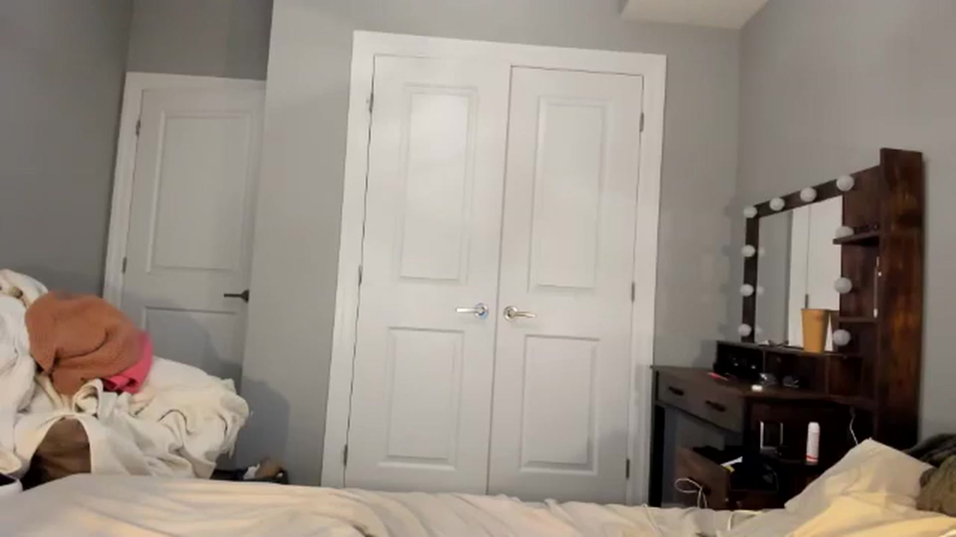 Gallery image thumbnail from Laurel's myfreecams stream on, 03/24/2026, 07:36 image 2 of 20