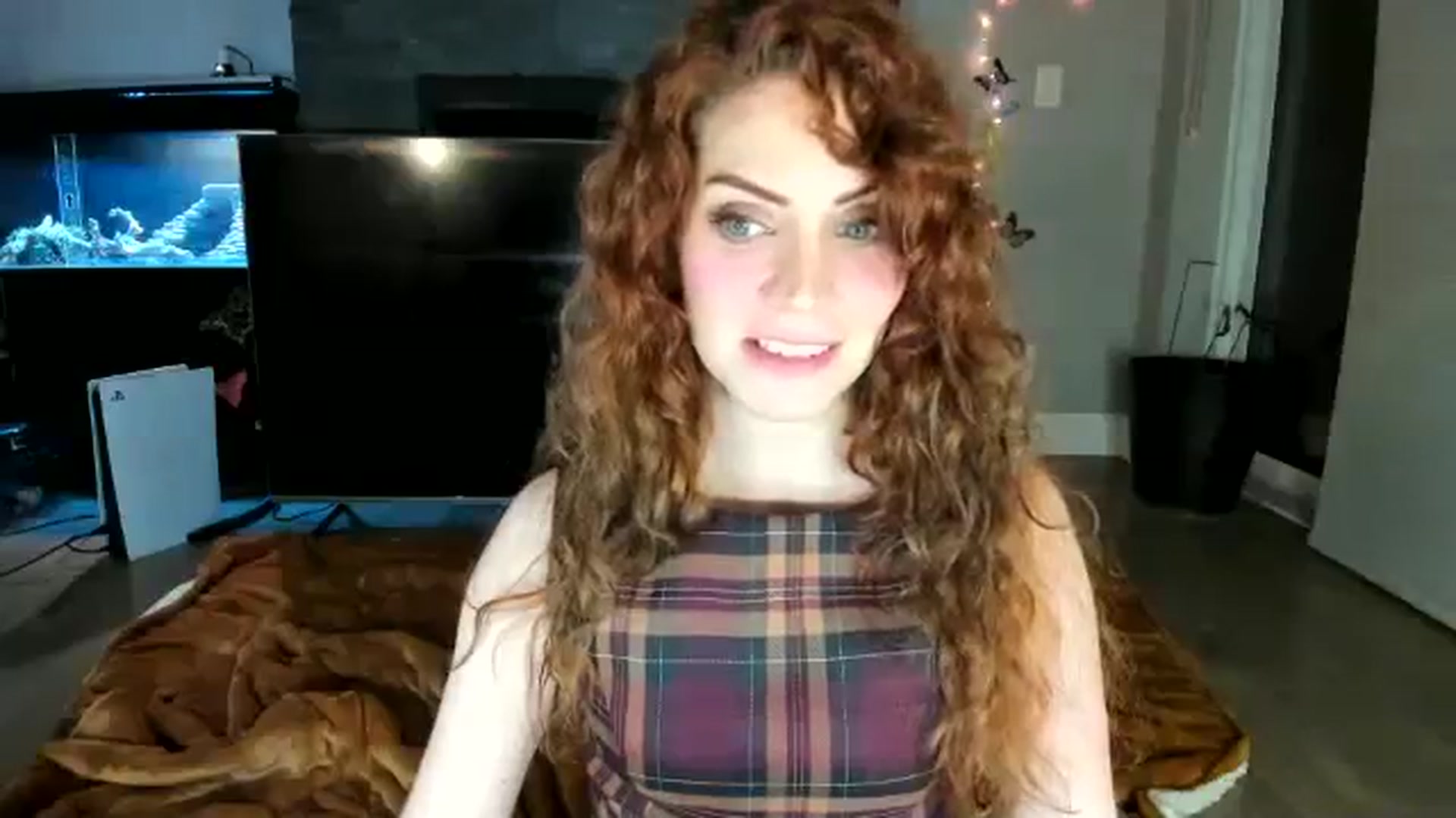 Gallery image thumbnail from Laurel's myfreecams stream on, 03/28/2026, 03:42 image 6 of 20