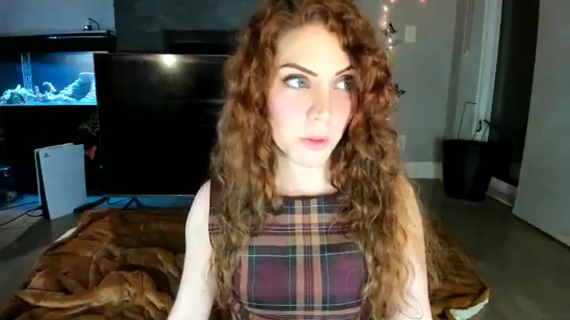 Gallery image thumbnail from Laurel's myfreecams stream on, 03/28/2026, 03:42 image 7 of 20