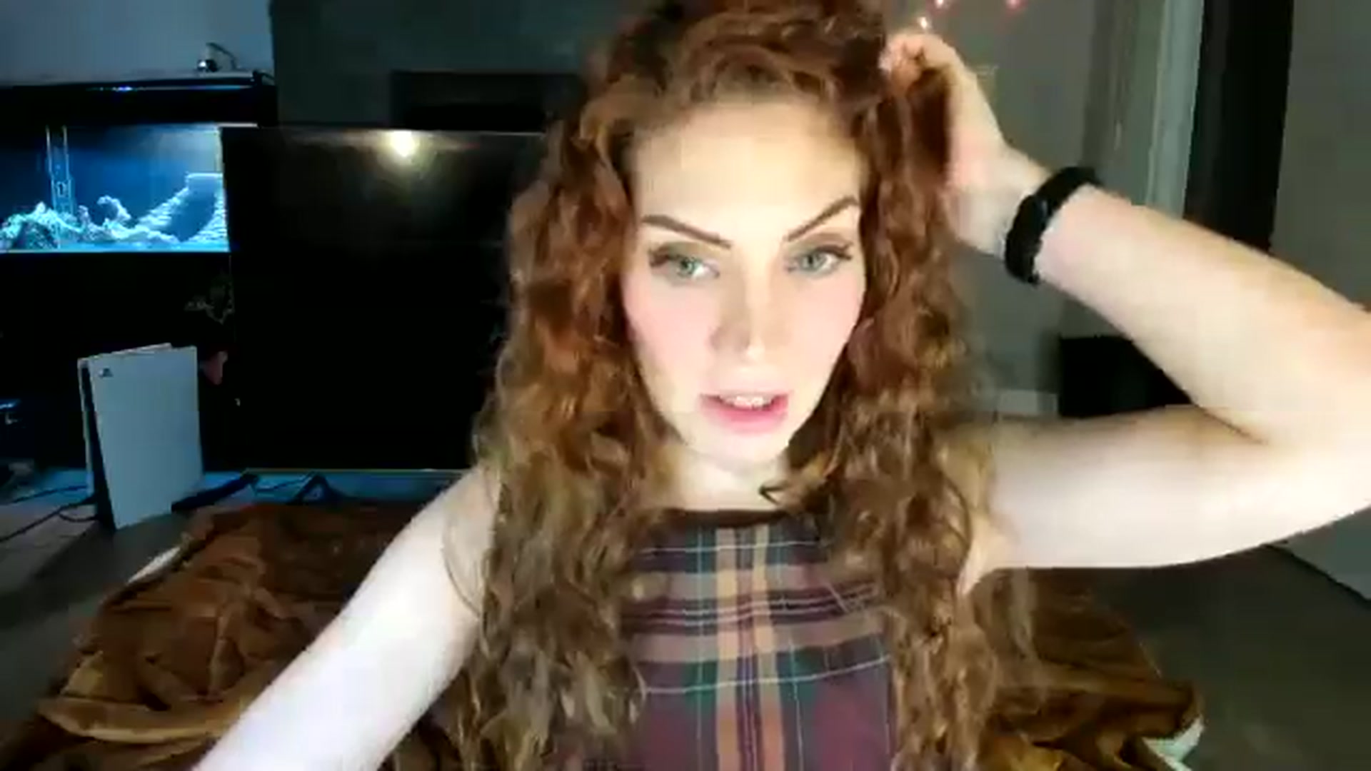 Gallery image thumbnail from Laurel's myfreecams stream on, 03/28/2026, 03:42 image 11 of 20