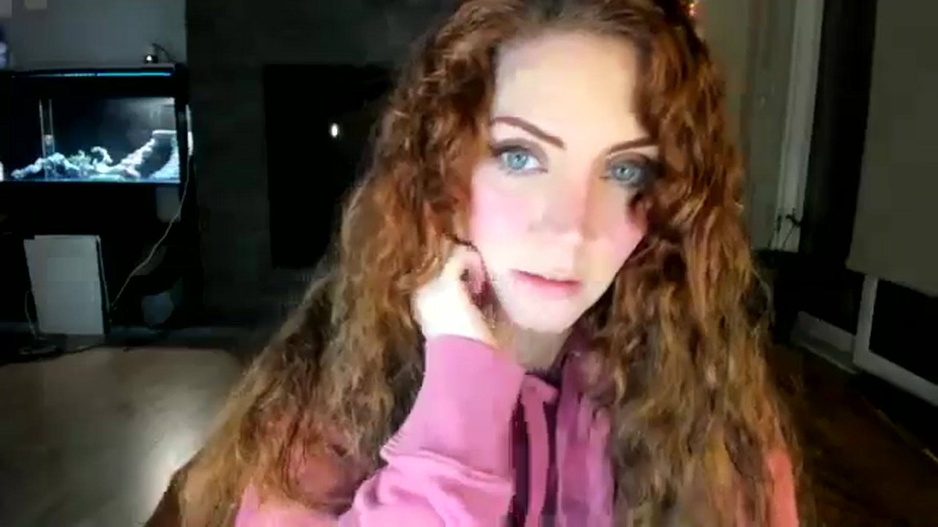 Gallery image thumbnail from Laurel's myfreecams stream on, 04/04/2026, 03:30 image 16 of 20