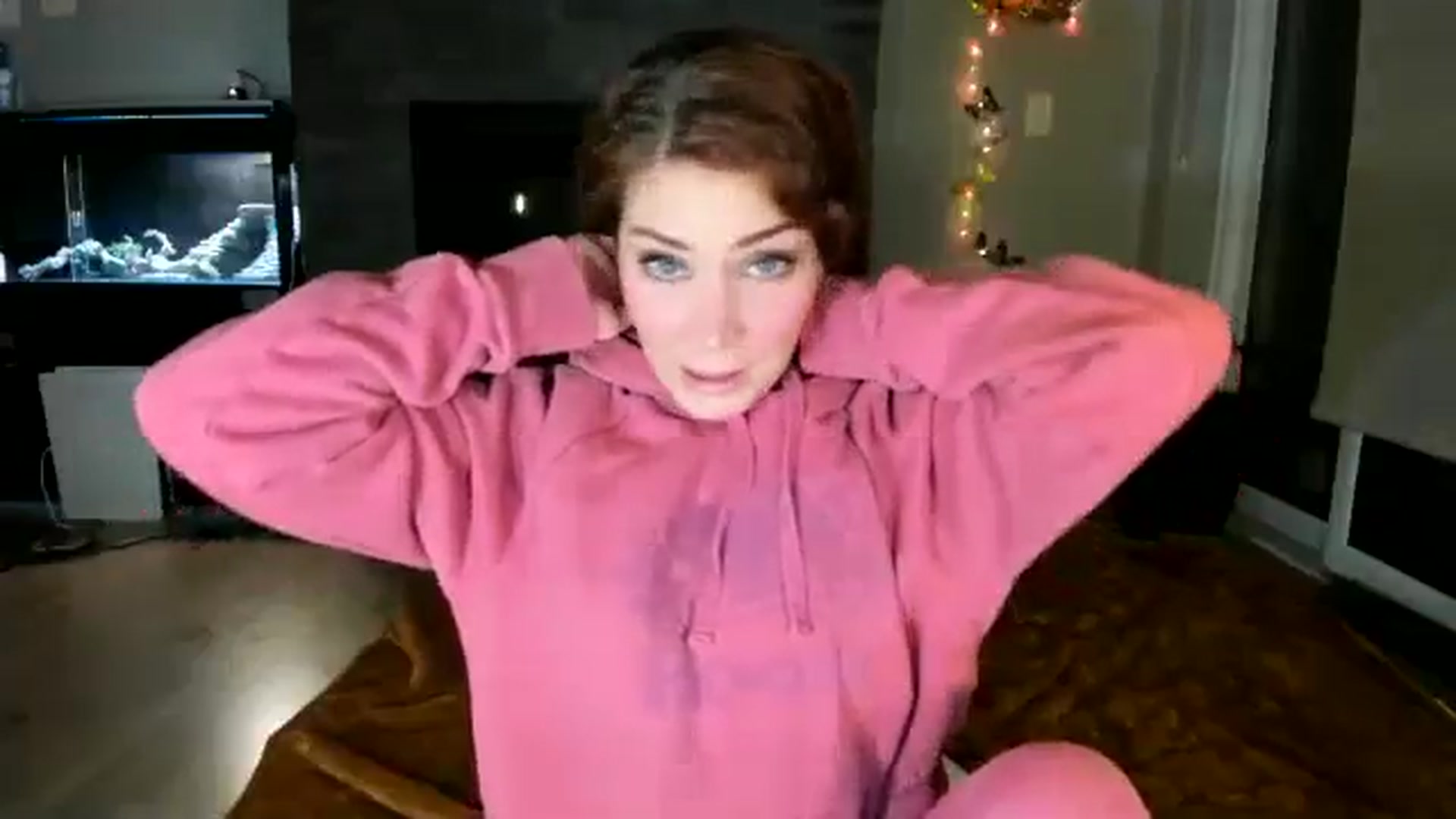 Gallery image thumbnail from Laurel's myfreecams stream on, 04/04/2026, 03:30 image 14 of 20