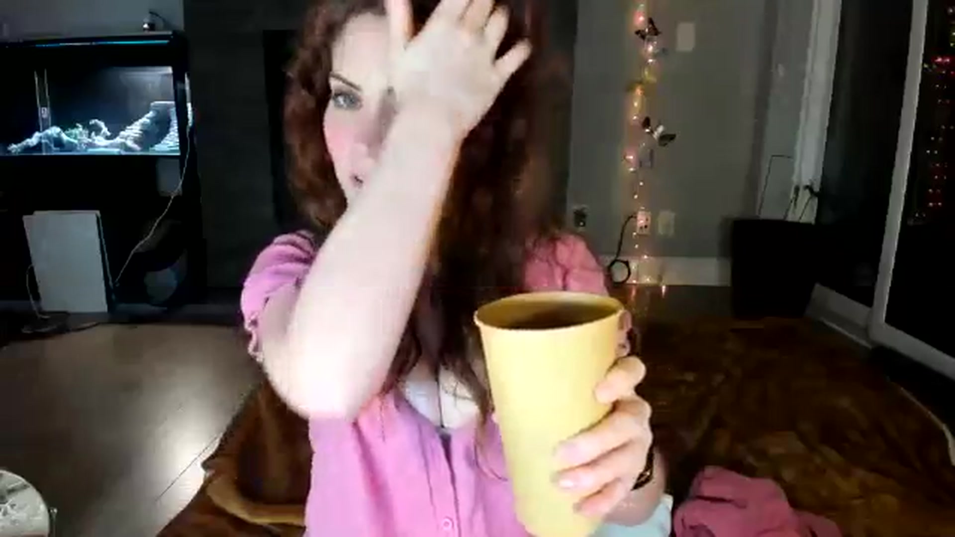 Gallery image thumbnail from Laurel's myfreecams stream on, 04/04/2026, 05:05 image 7 of 20