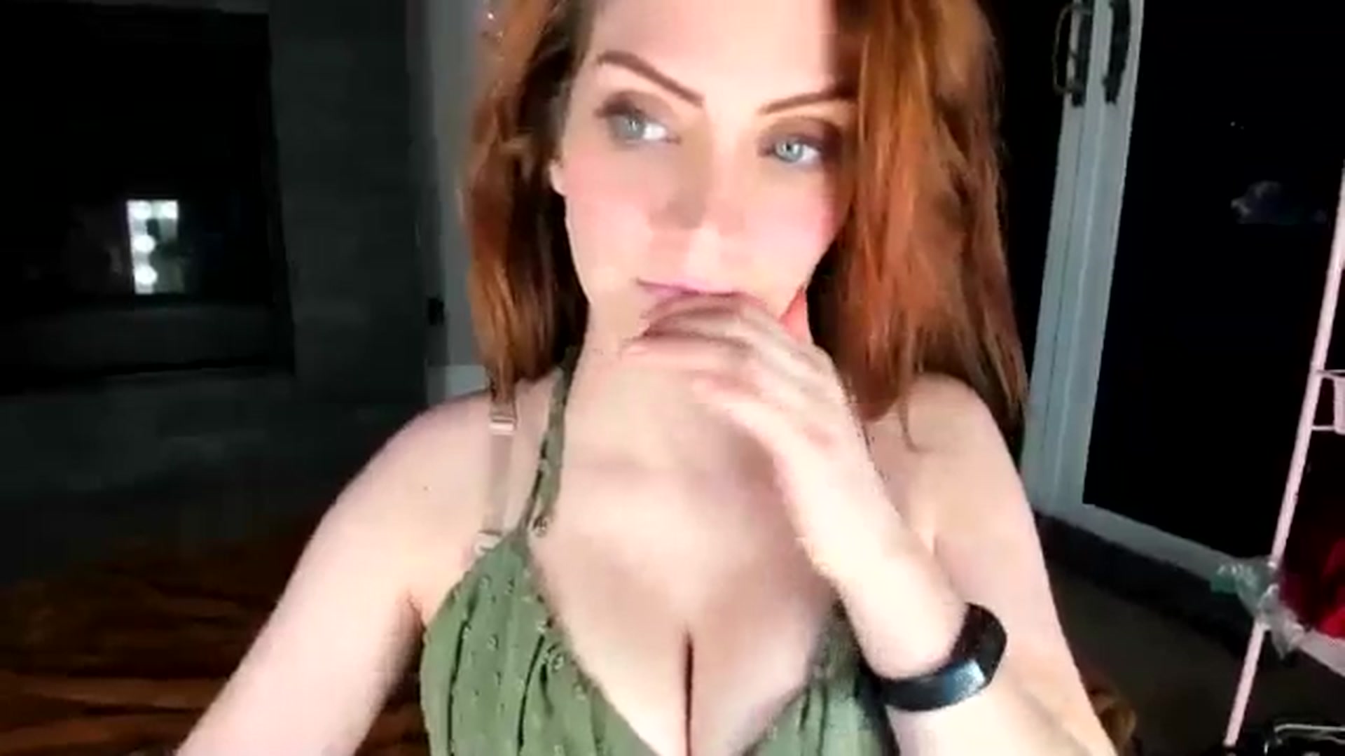 Gallery image thumbnail from Laurel's myfreecams stream on, 04/10/2026, 07:43 image 13 of 20
