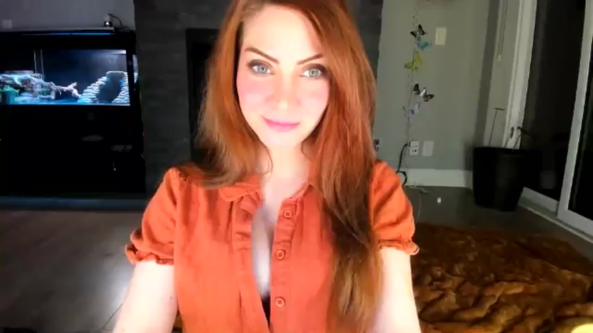 Gallery image thumbnail from Laurel's myfreecams stream on, 04/11/2026, 06:05 image 1 of 20