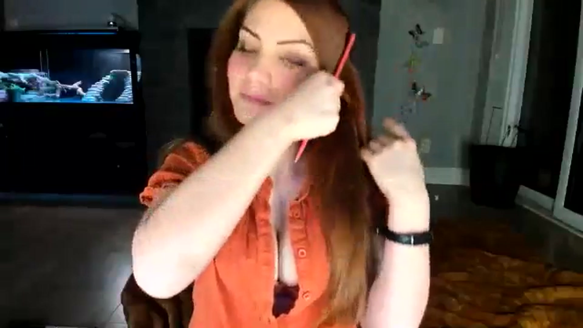 Gallery image thumbnail from Laurel's myfreecams stream on, 04/11/2026, 06:05 image 5 of 20