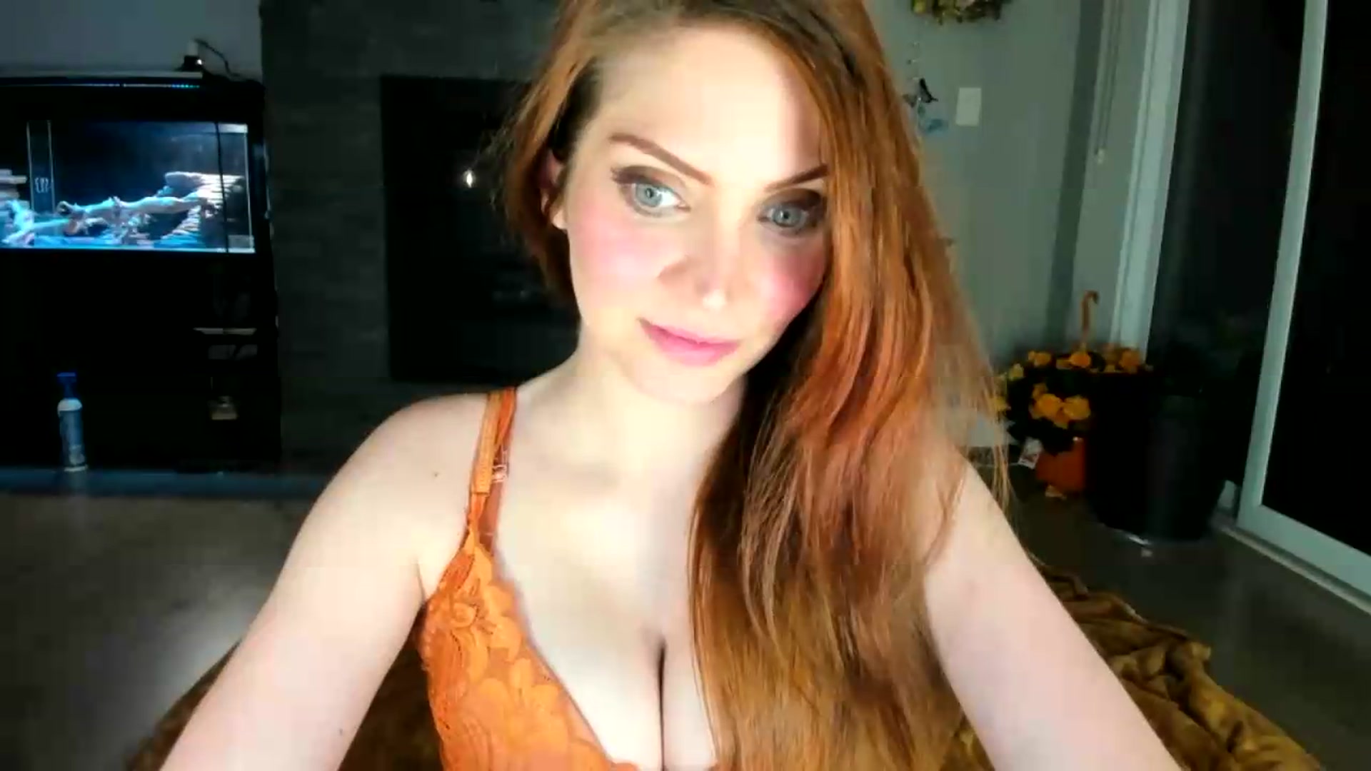 Gallery image thumbnail from Laurel's myfreecams stream on, 05/13/2026, 04:58 image 5 of 20