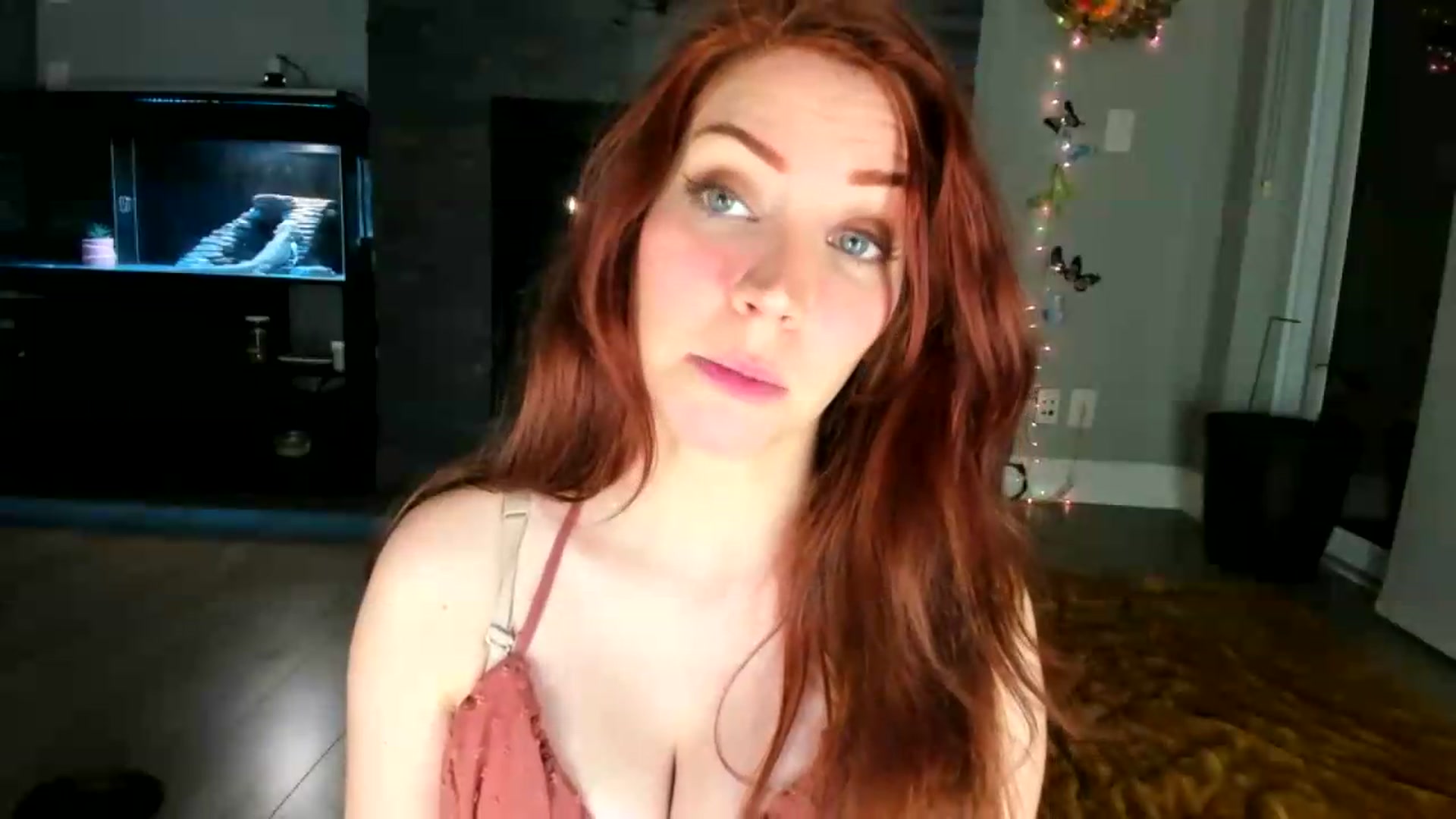 Gallery image thumbnail from Laurel's myfreecams stream on, 05/27/2026, 06:05 image 9 of 20