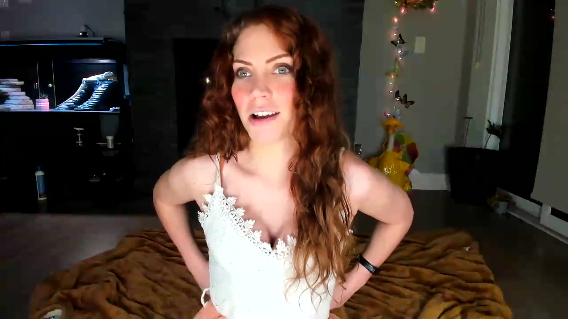 Gallery image thumbnail from Laurel's myfreecams stream on, 07/16/2026, 04:48 image 4 of 20
