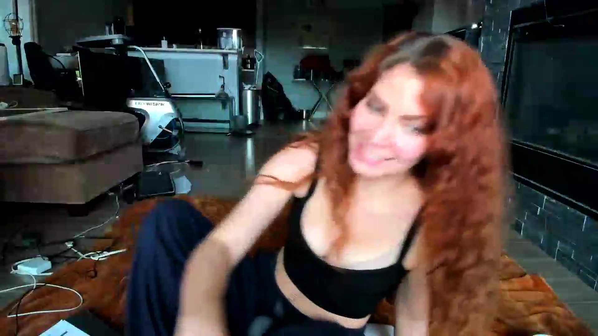 Gallery image thumbnail from Laurel's myfreecams stream on, 08/02/2026, 22:37 image 9 of 20