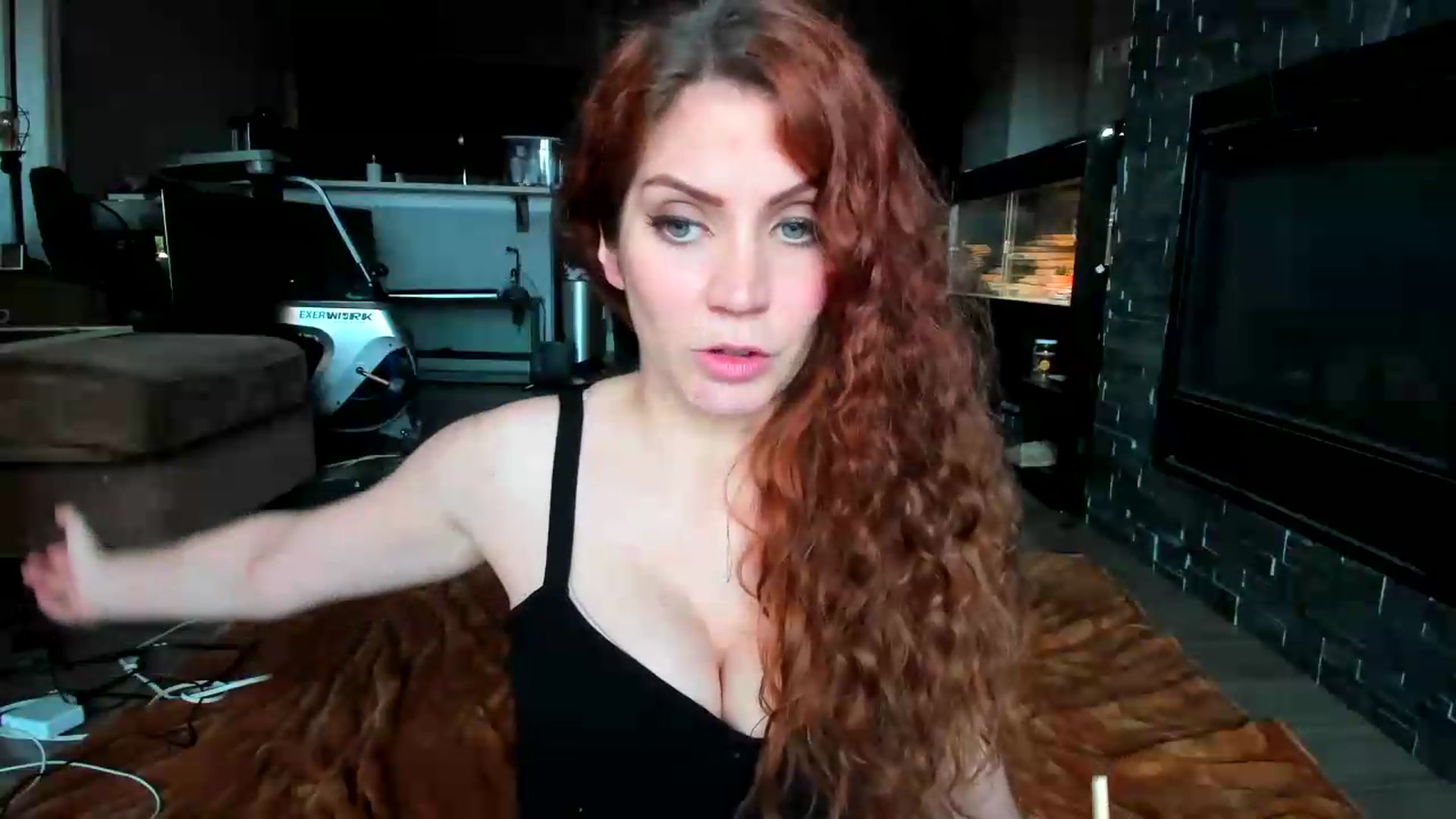 Gallery image thumbnail from Laurel's myfreecams stream on, 08/02/2026, 22:37 image 11 of 20