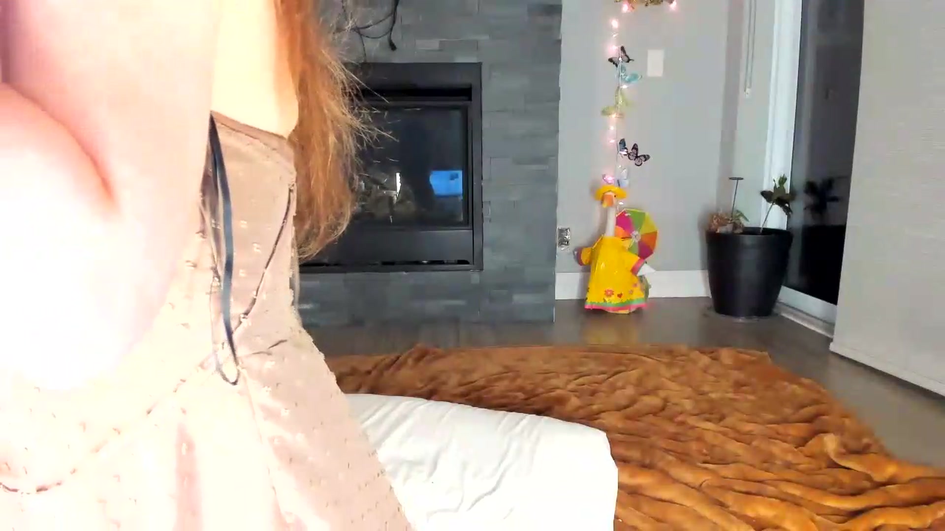 Gallery image thumbnail from Laurel's myfreecams stream on, 09/01/2026, 03:58 image 15 of 20