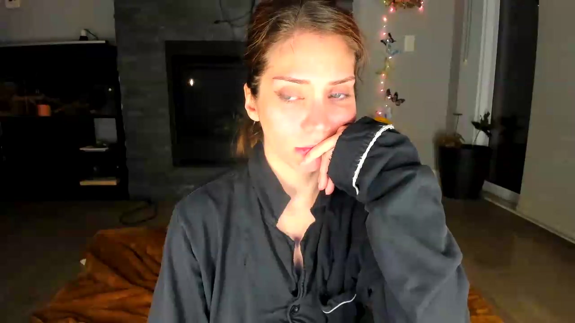 Gallery image thumbnail from Laurel's myfreecams stream on, 09/04/2026, 08:03 image 18 of 20