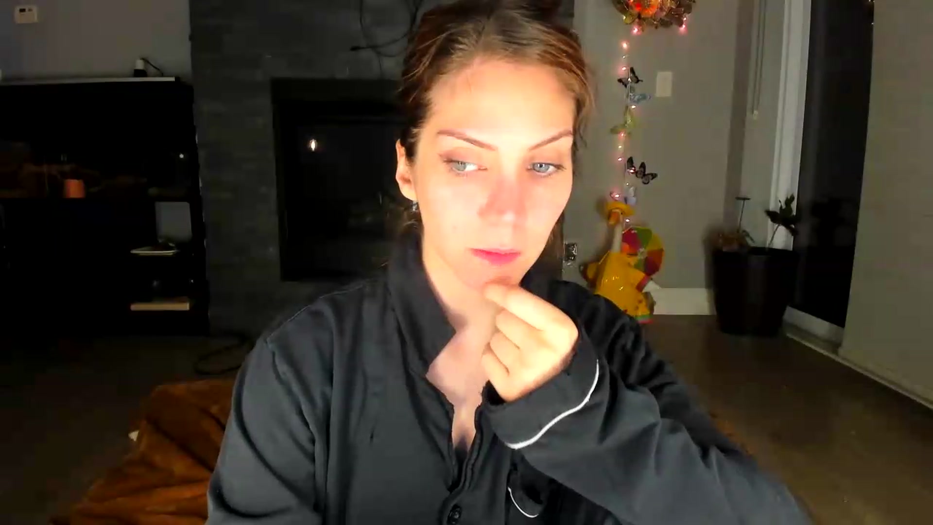 Gallery image thumbnail from Laurel's myfreecams stream on, 09/04/2026, 08:03 image 16 of 20