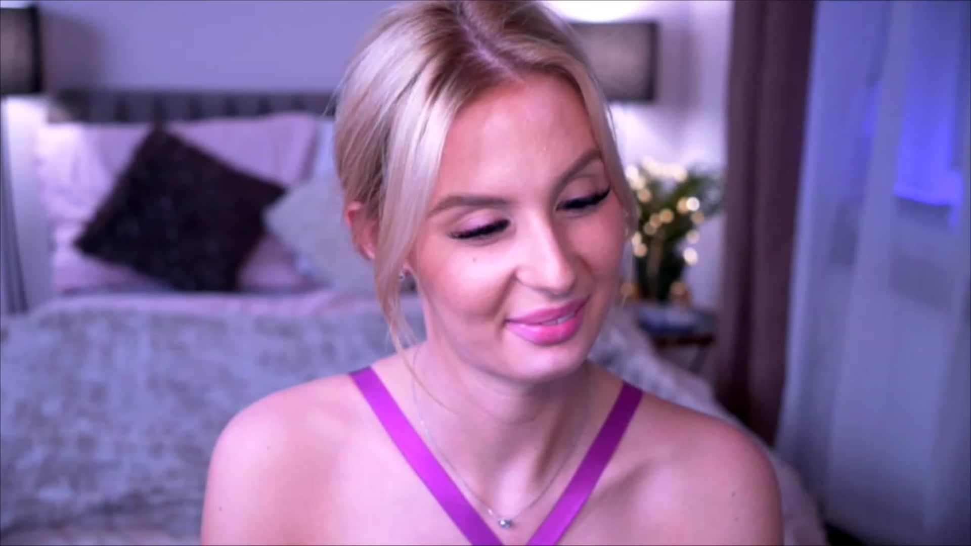 Gallery image thumbnail from Laurenbriite's myfreecams stream on, 04/30/2023, 15:18 image 14 of 20
