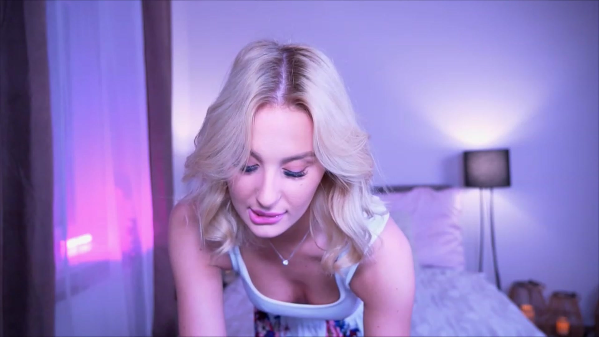 Gallery image thumbnail from Laurenbriite's myfreecams stream on, 05/06/2023, 12:10 image 2 of 20