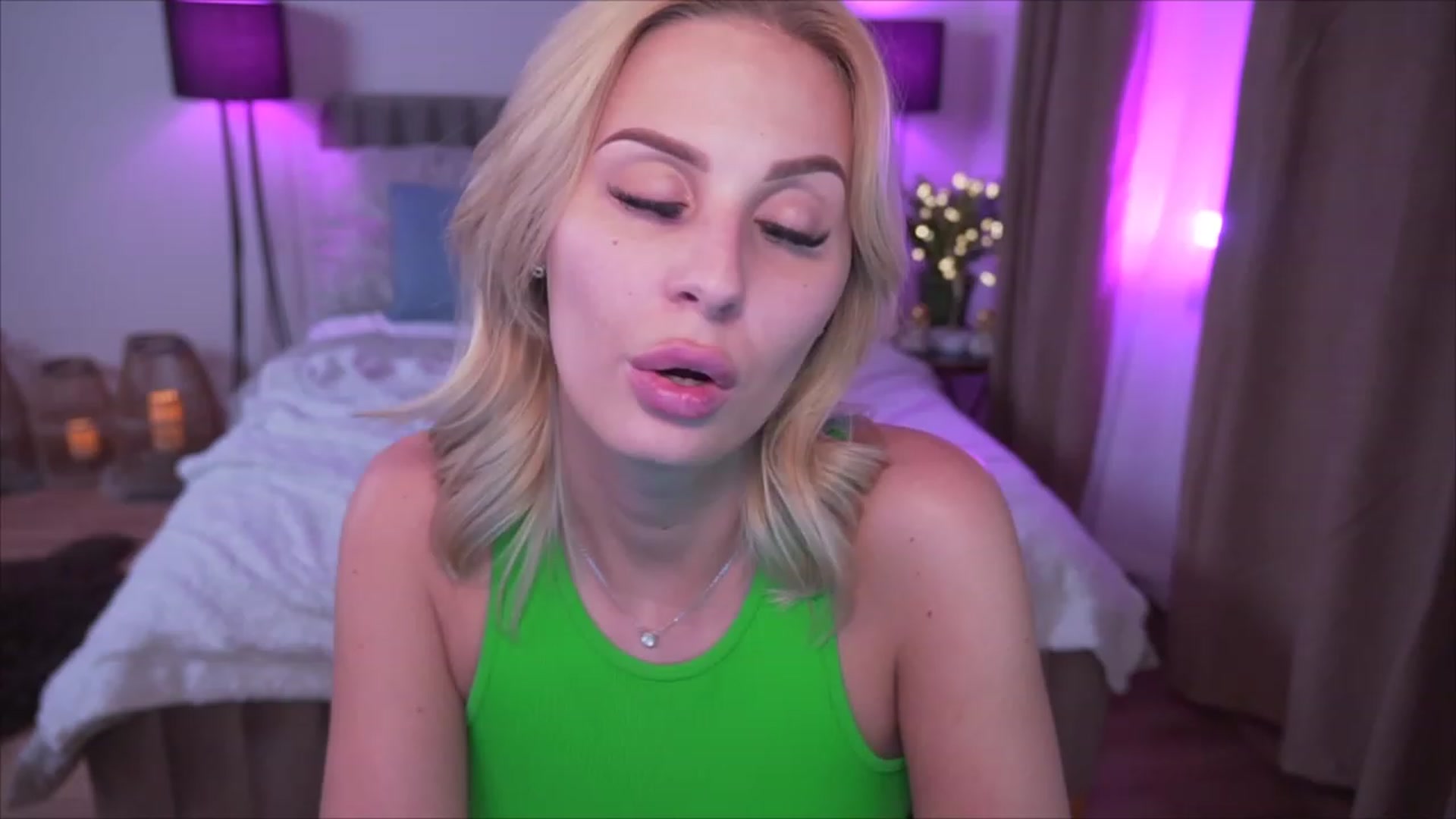 Gallery image thumbnail from Laurenbriite's myfreecams stream on, 05/27/2023, 13:21 image 19 of 20