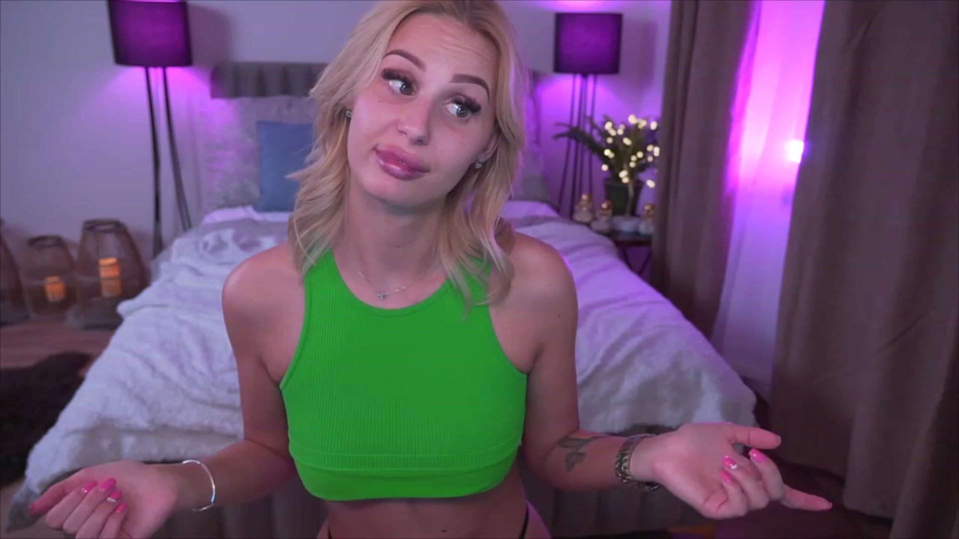 Gallery image thumbnail from Laurenbriite's myfreecams stream on, 05/27/2023, 13:21 image 15 of 20
