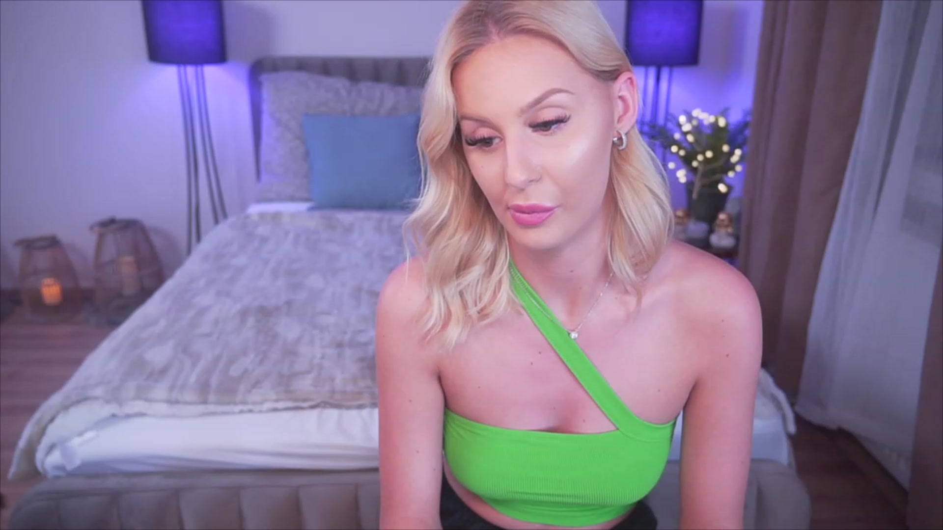 Gallery image thumbnail from Laurenbriite's myfreecams stream on, 06/11/2023, 11:37 image 16 of 20