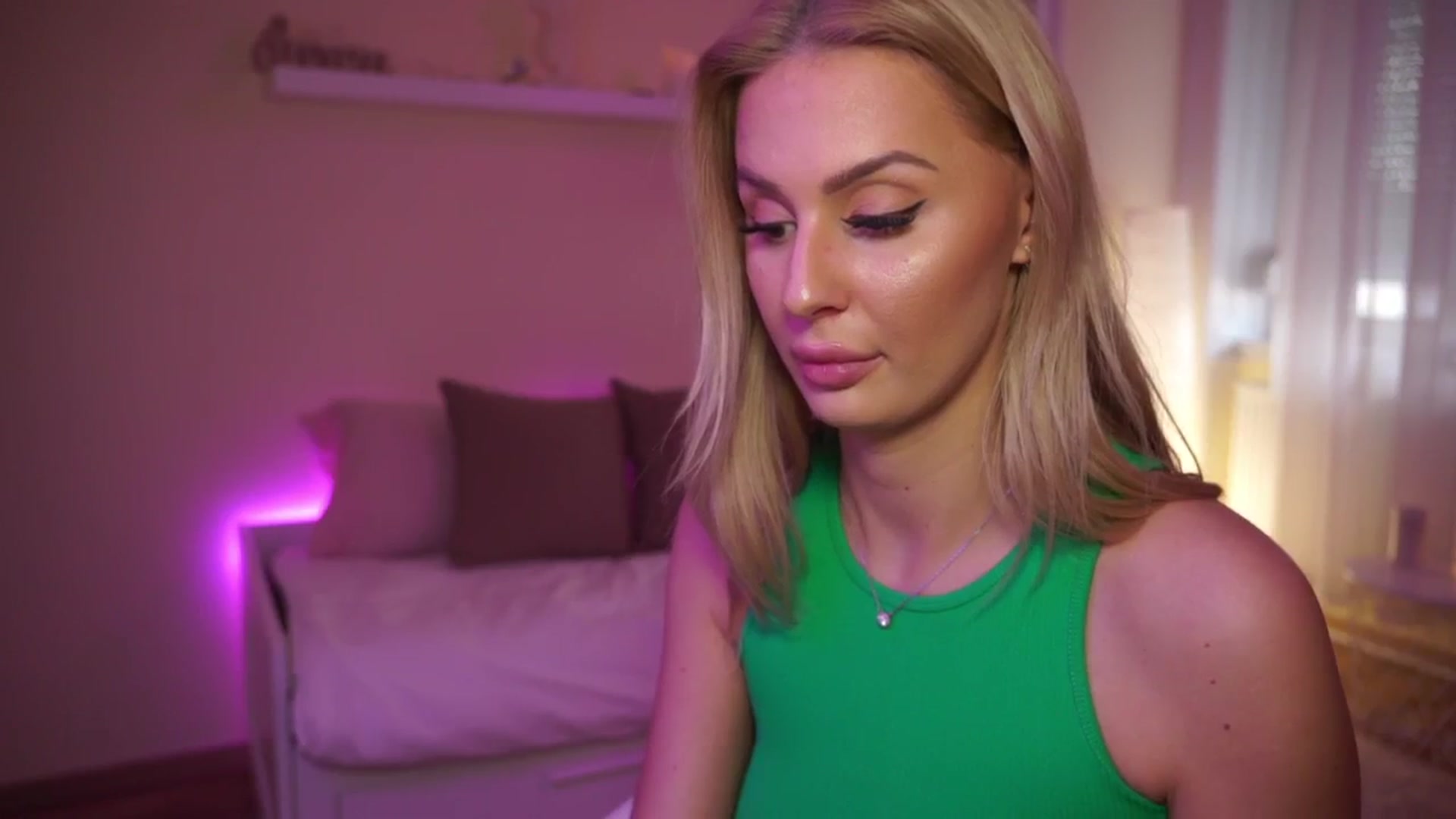 Gallery image thumbnail from Laurenbriite's myfreecams stream on, 02/18/2024, 14:23 image 20 of 20