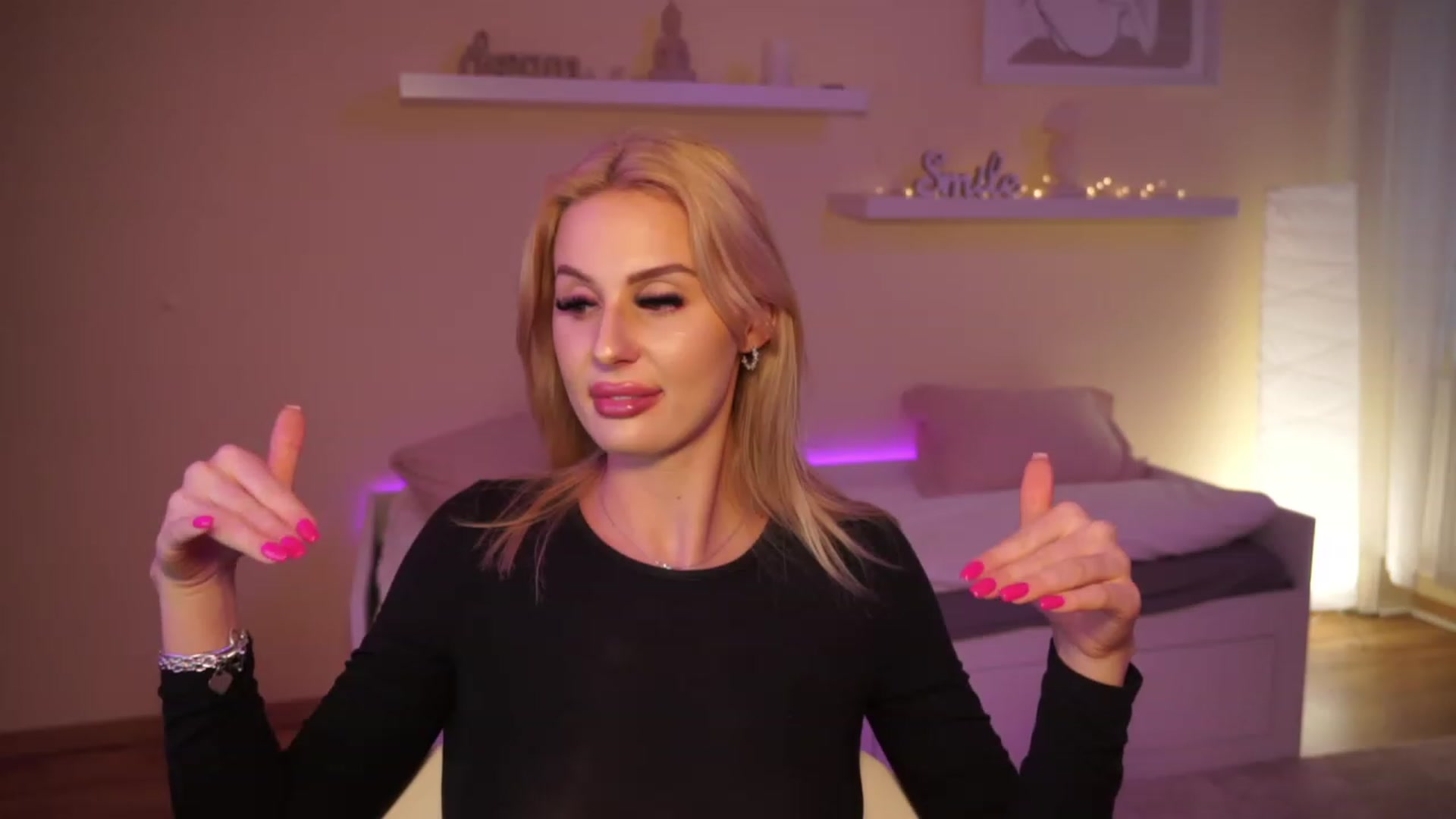 Gallery image thumbnail from Laurenbriite's myfreecams stream on, 03/13/2024, 11:29 image 16 of 20