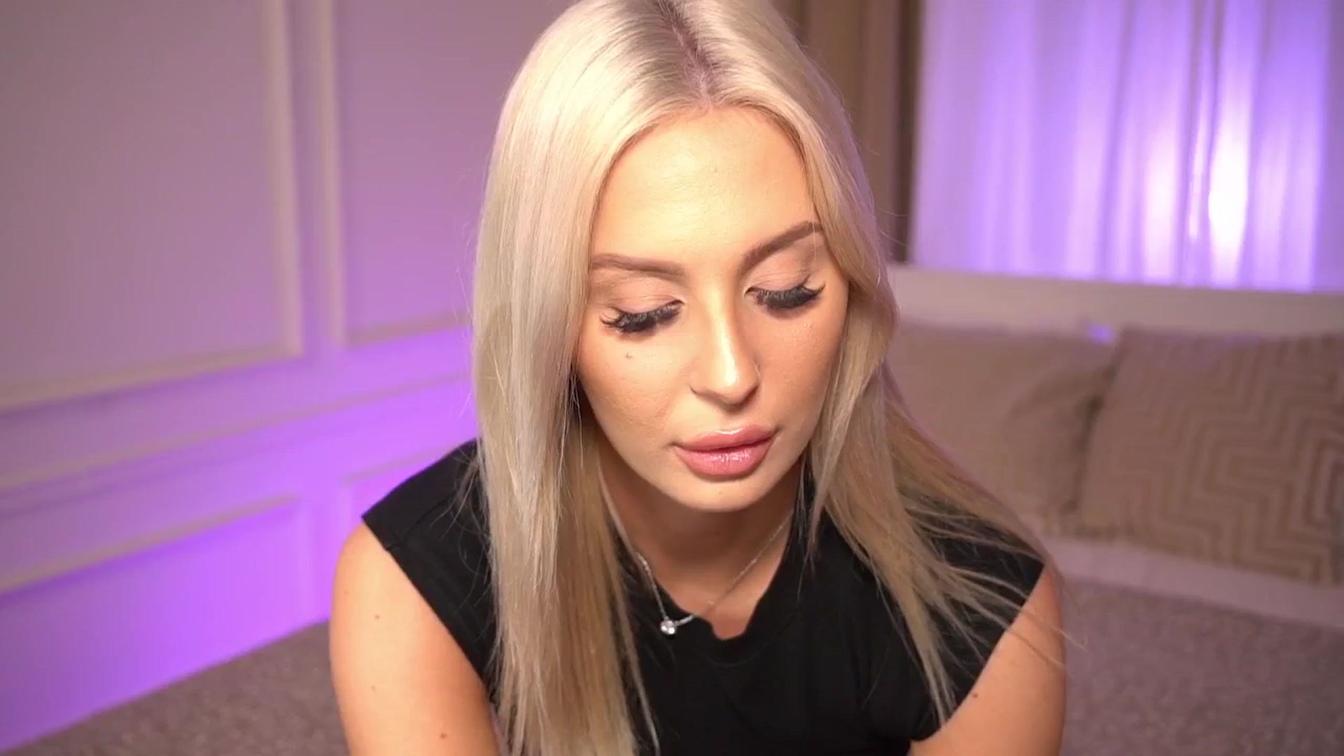 Gallery image thumbnail from Laurenbriite's myfreecams stream on, 04/29/2024, 11:01 image 7 of 20