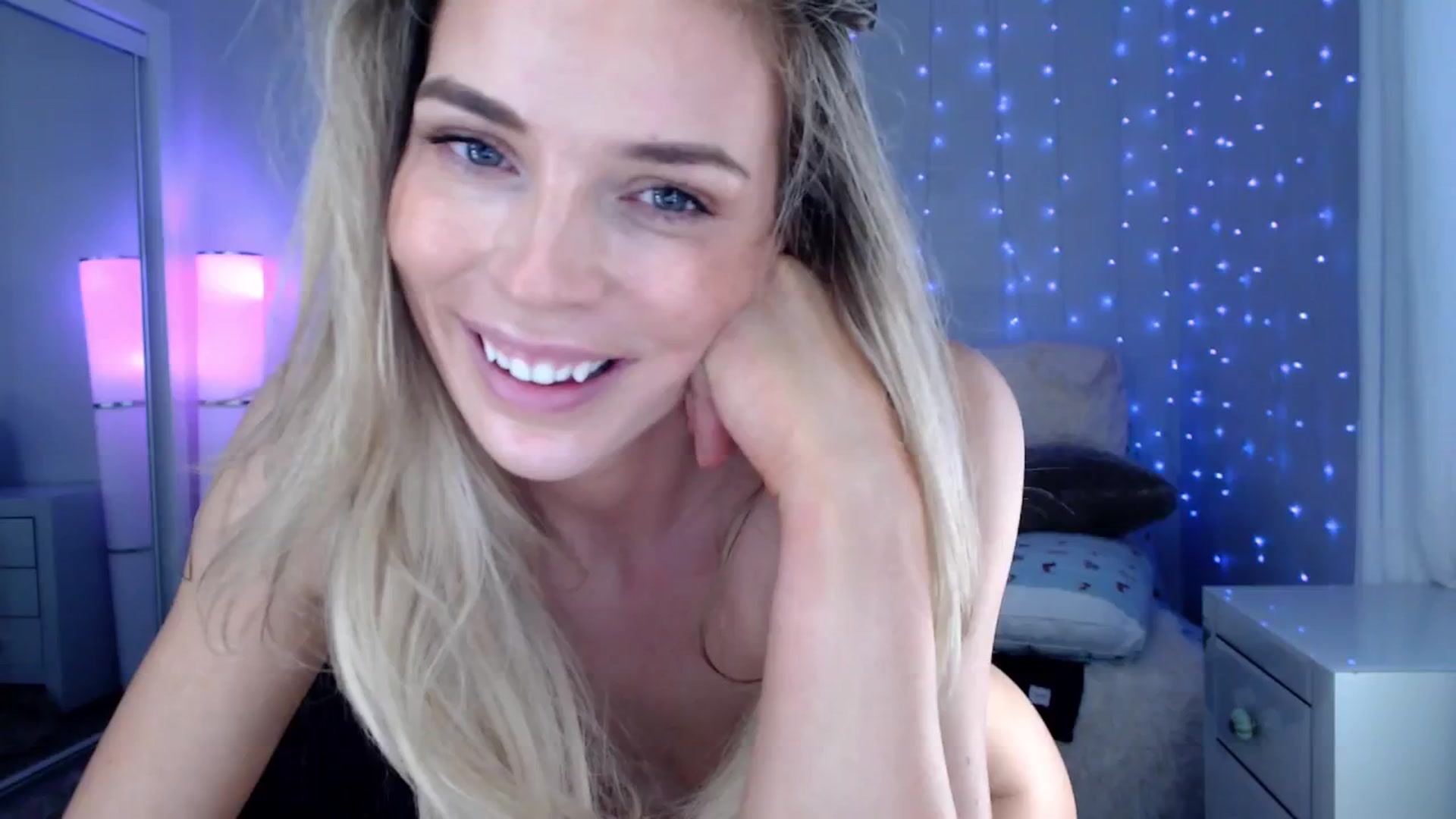 Gallery image thumbnail from Laurenmaytay's myfreecams stream on, 01/11/2026, 21:56 image 7 of 20