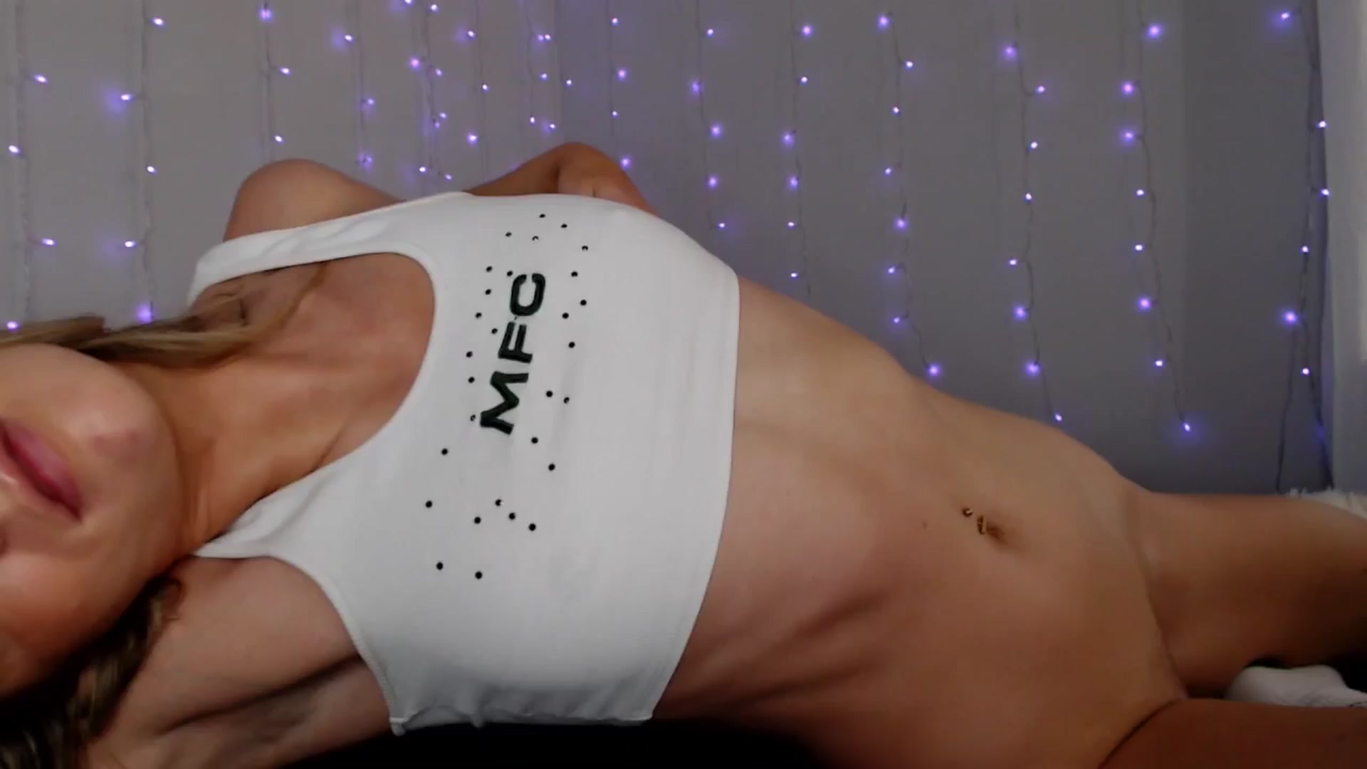 Gallery image thumbnail from Laurenmaytay's myfreecams stream on, 01/12/2026, 21:13 image 19 of 20