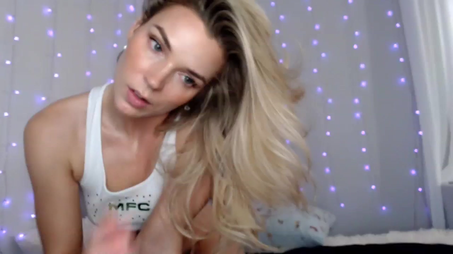 Gallery image thumbnail from Laurenmaytay's myfreecams stream on, 01/12/2026, 21:13 image 5 of 20