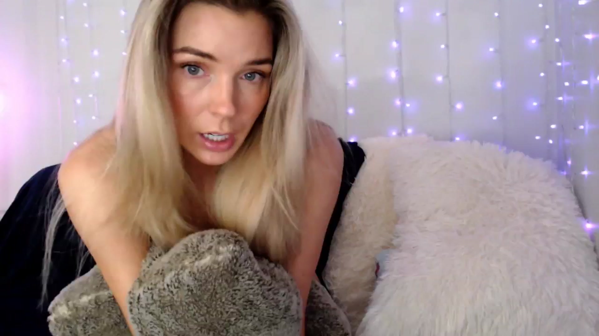 Gallery image thumbnail from Laurenmaytay's myfreecams stream on, 01/29/2026, 19:59 image 6 of 20
