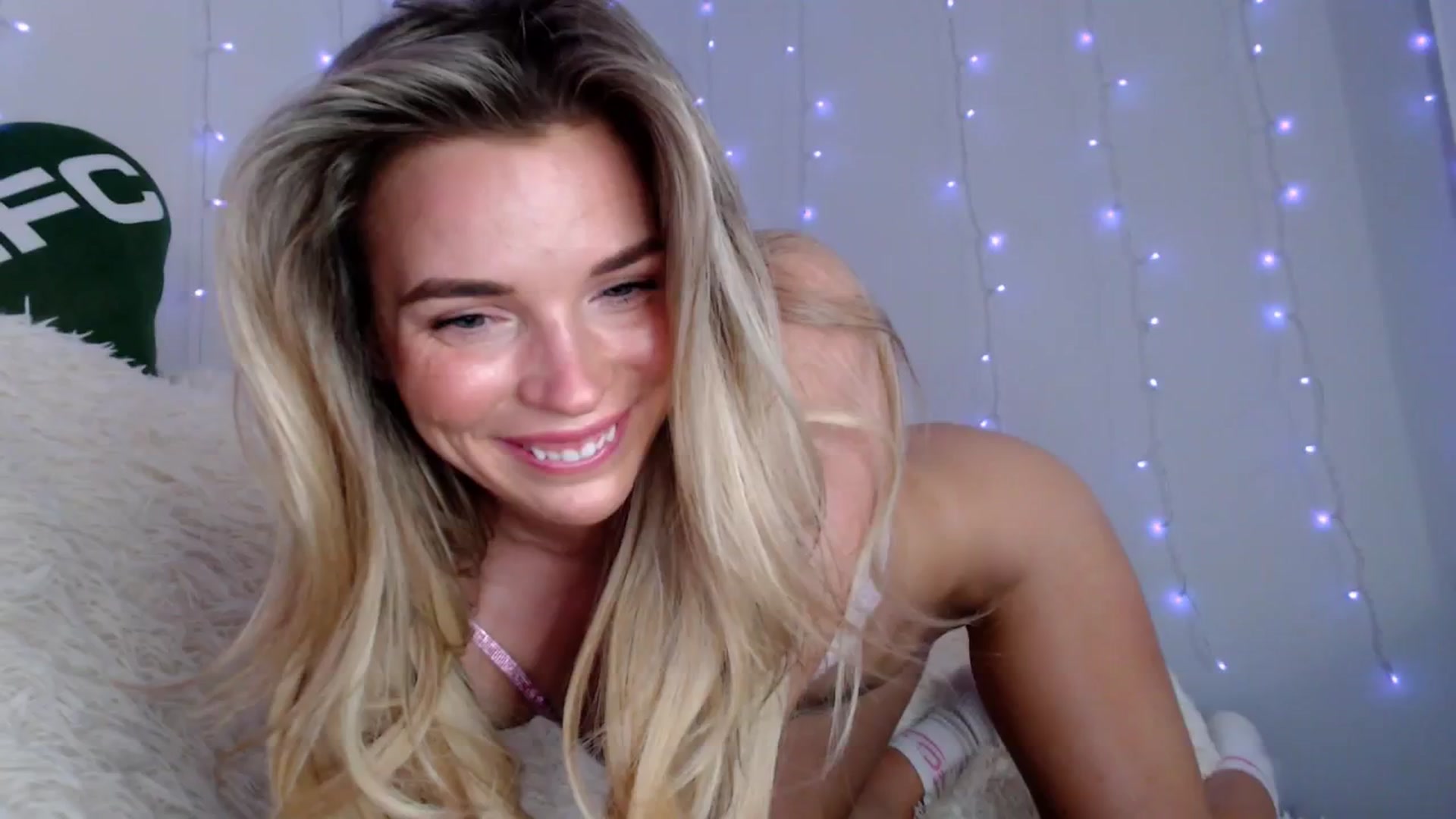 Gallery image thumbnail from Laurenmaytay's myfreecams stream on, 02/06/2026, 22:37 image 9 of 20