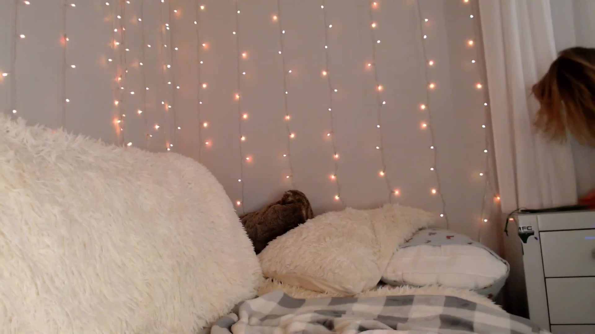 Gallery image thumbnail from Laurenmaytay's myfreecams stream on, 02/28/2026, 24:43 image 14 of 20