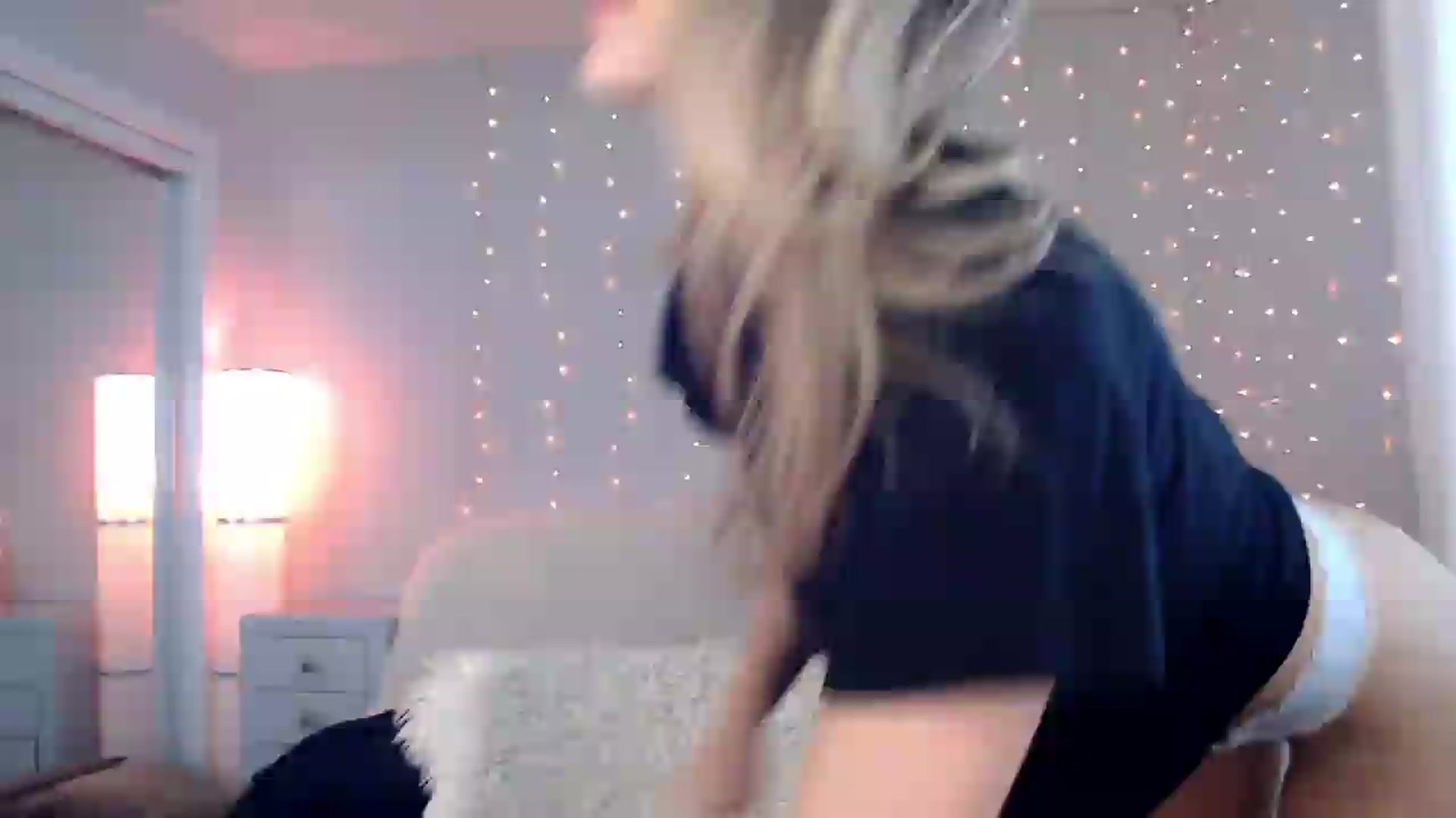 Gallery image thumbnail from Laurenmaytay's myfreecams stream on, 05/02/2026, 19:17 image 19 of 20