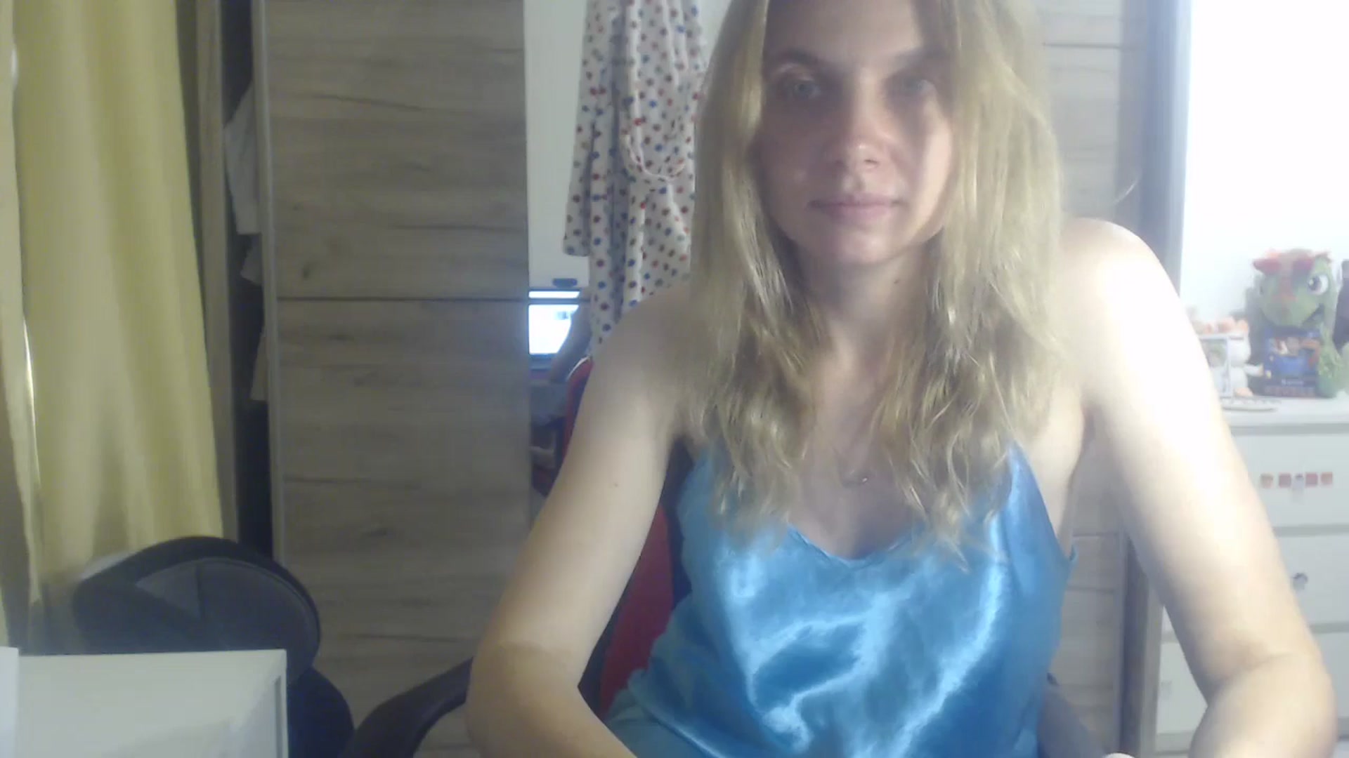 Gallery image thumbnail from Laurenmy's myfreecams stream on, 10/12/2025, 10:48 image 12 of 20