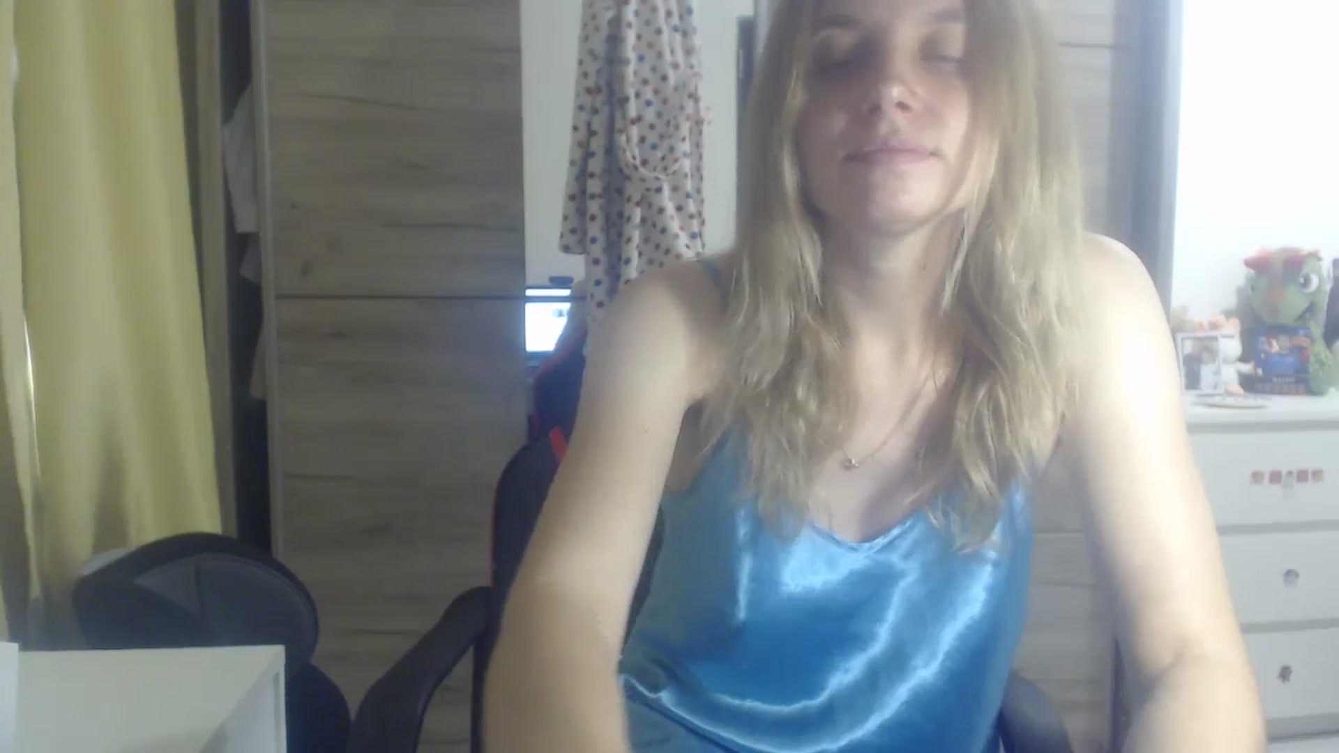 Gallery image thumbnail from Laurenmy's myfreecams stream on, 10/12/2025, 10:48 image 16 of 20