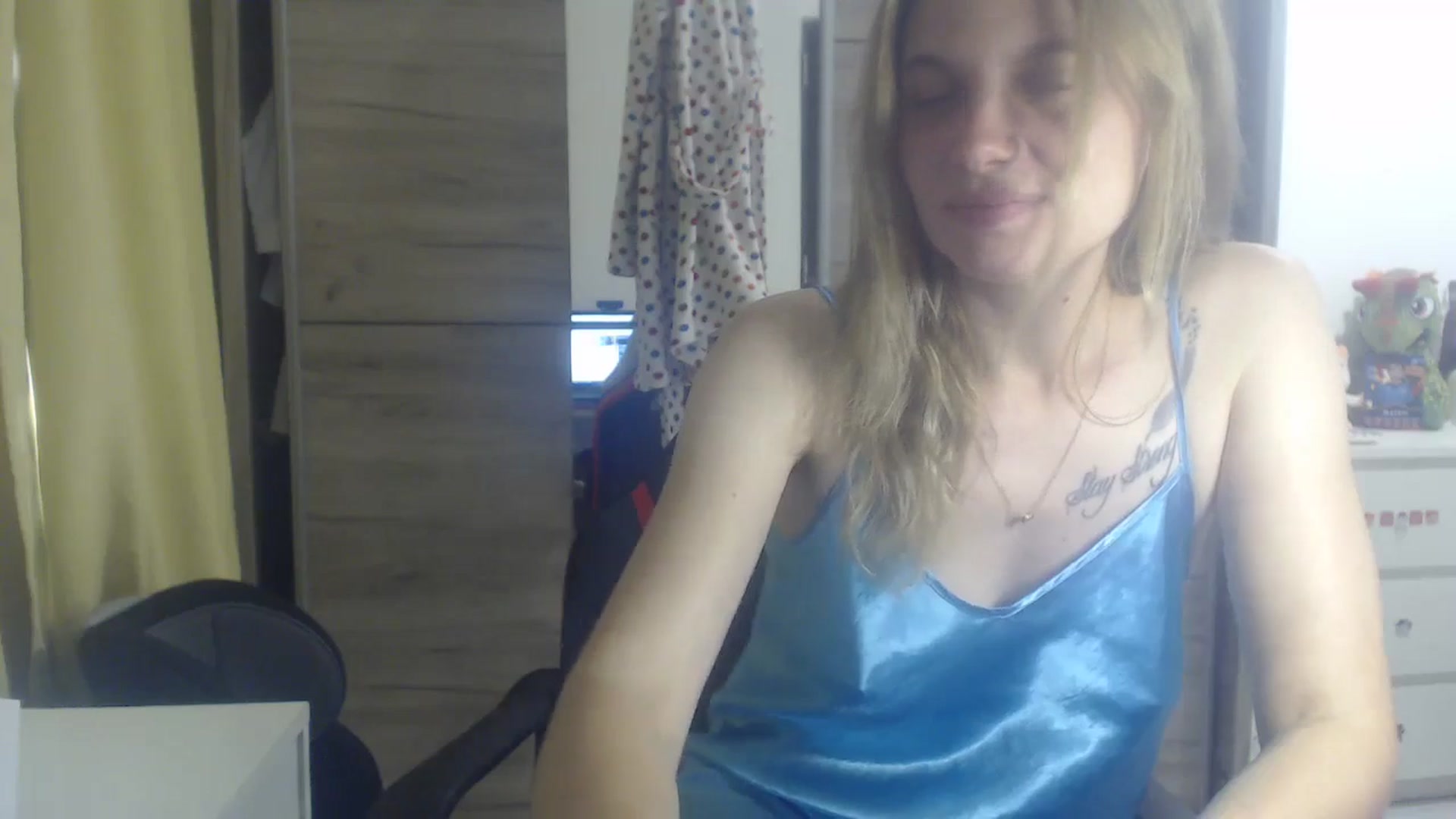 Gallery image thumbnail from Laurenmy's myfreecams stream on, 10/12/2025, 10:48 image 9 of 20