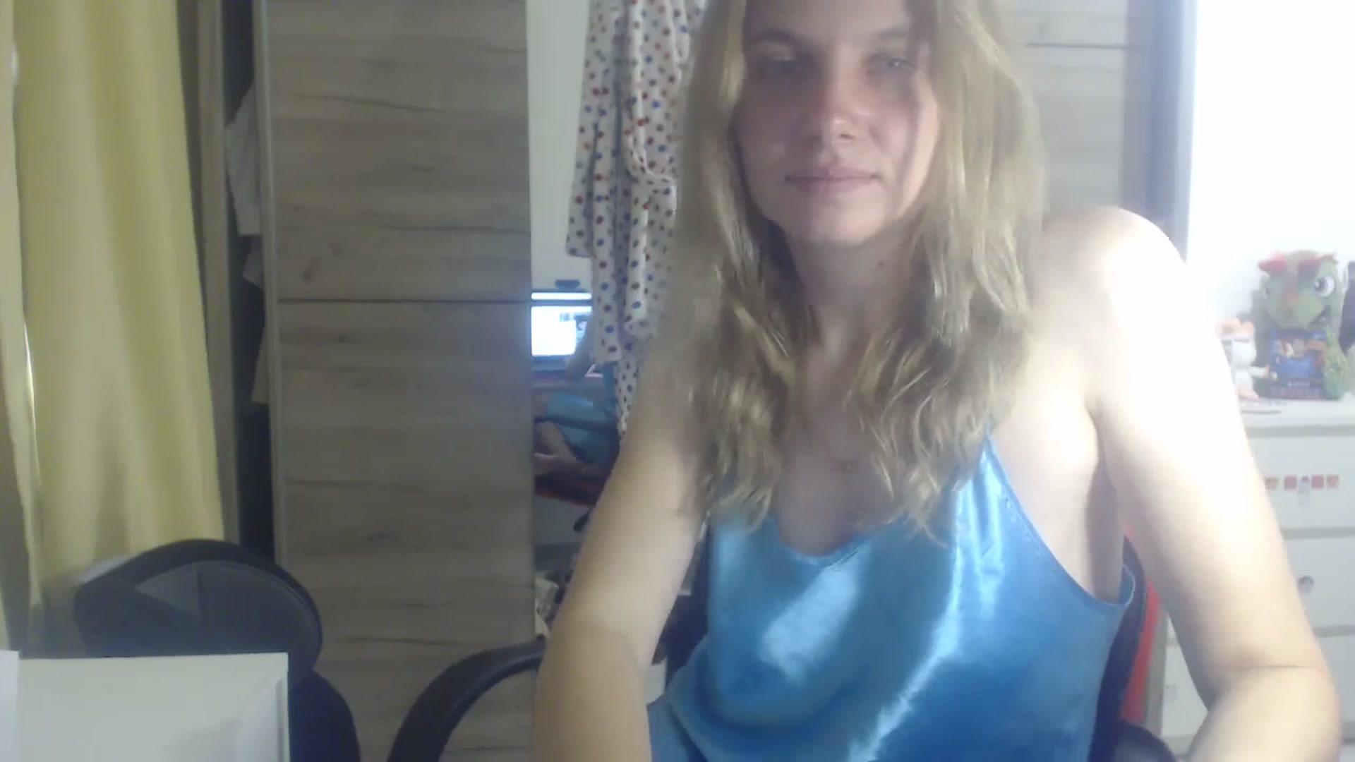 Gallery image thumbnail from Laurenmy's myfreecams stream on, 10/12/2025, 10:48 image 11 of 20