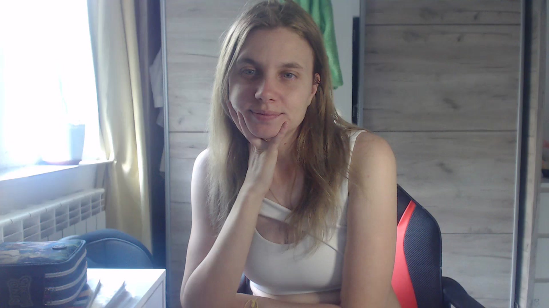Gallery image thumbnail from Laurenmy's myfreecams stream on, 10/22/2025, 10:56 image 12 of 20