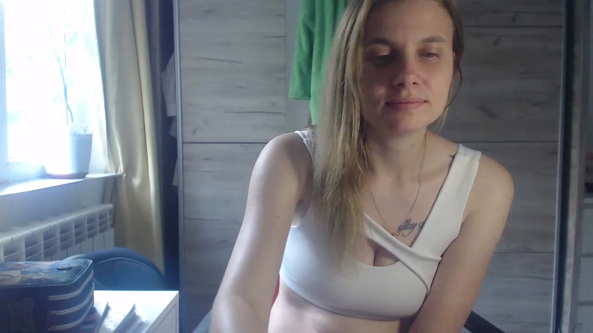 Gallery image thumbnail from Laurenmy's myfreecams stream on, 10/22/2025, 10:56 image 19 of 20