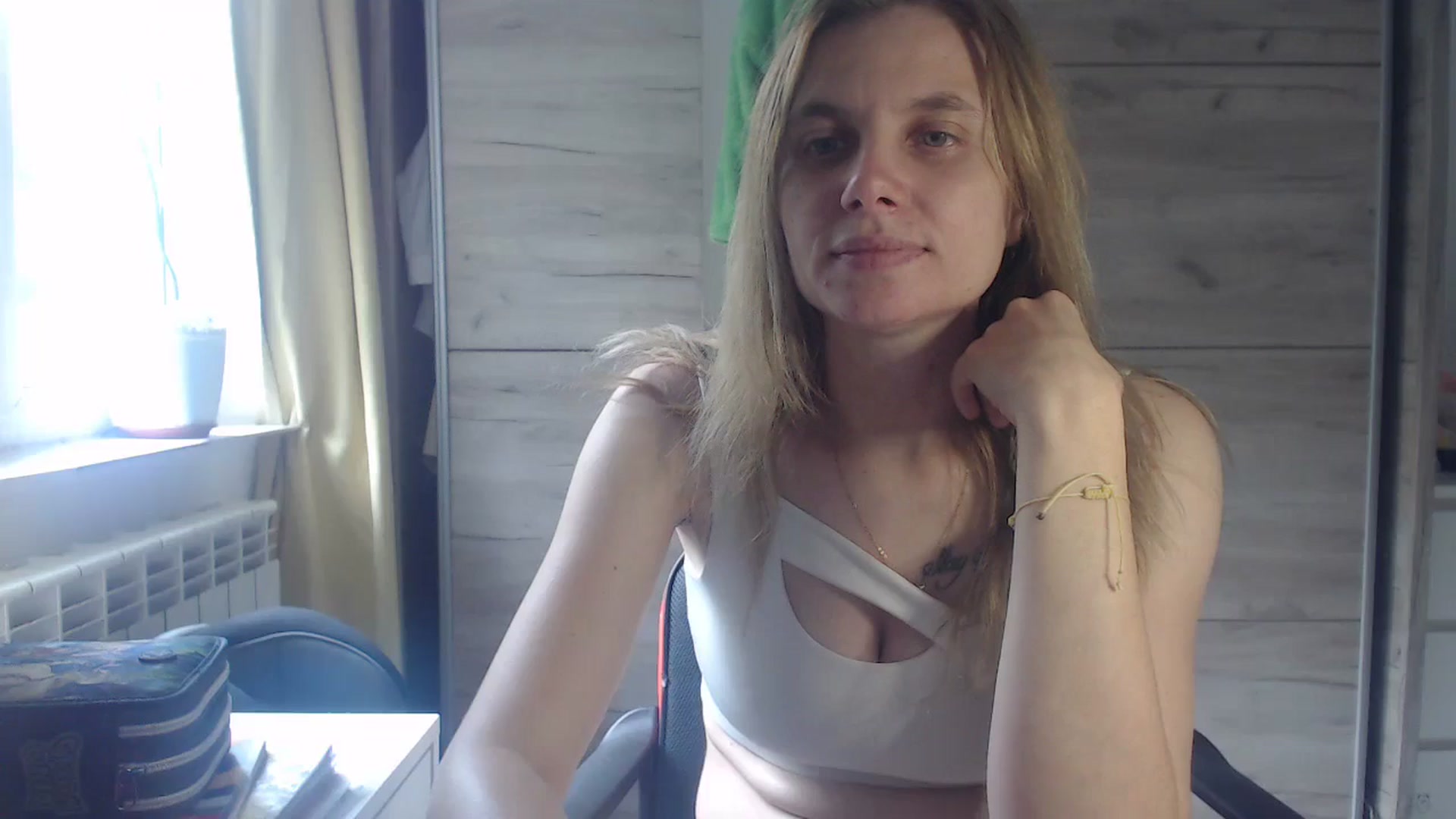 Gallery image thumbnail from Laurenmy's myfreecams stream on, 10/22/2025, 10:56 image 6 of 20