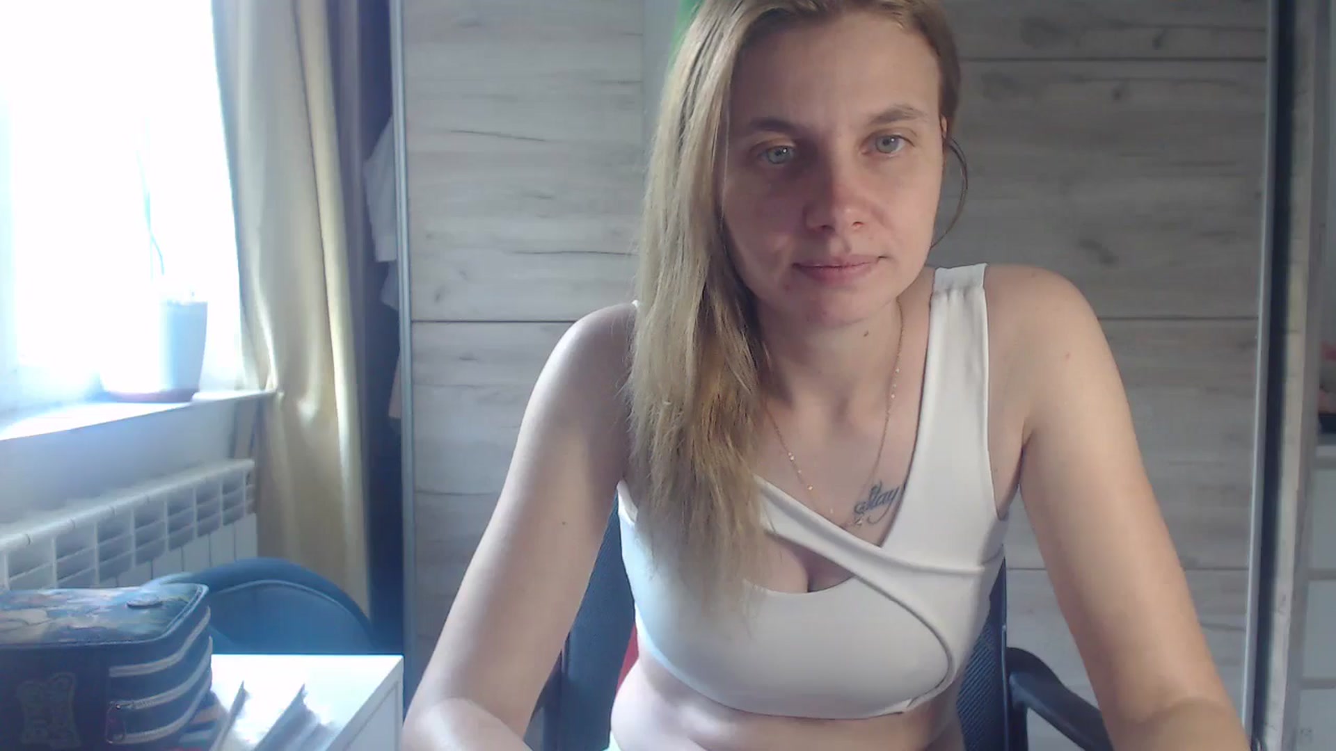 Gallery image thumbnail from Laurenmy's myfreecams stream on, 10/22/2025, 10:56 image 17 of 20