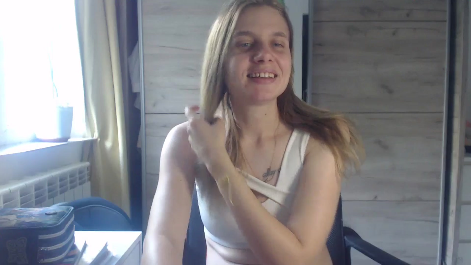 Gallery image thumbnail from Laurenmy's myfreecams stream on, 10/22/2025, 10:56 image 15 of 20