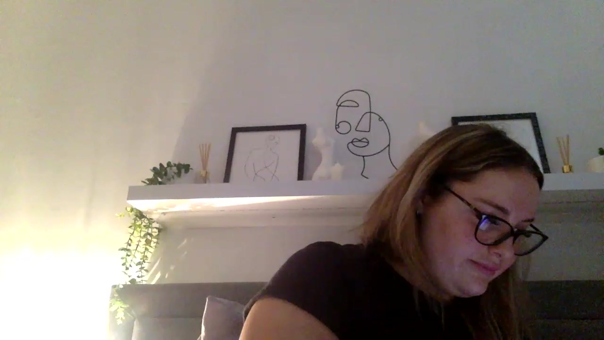 Gallery image thumbnail from Laurenxx1's myfreecams stream on, 01/01/2023, 13:55 image 15 of 20