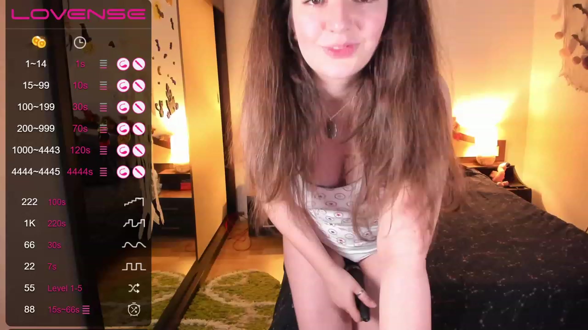 Gallery image thumbnail from LaurieLay's myfreecams stream on, 11/17/2022, 15:13 image 18 of 20