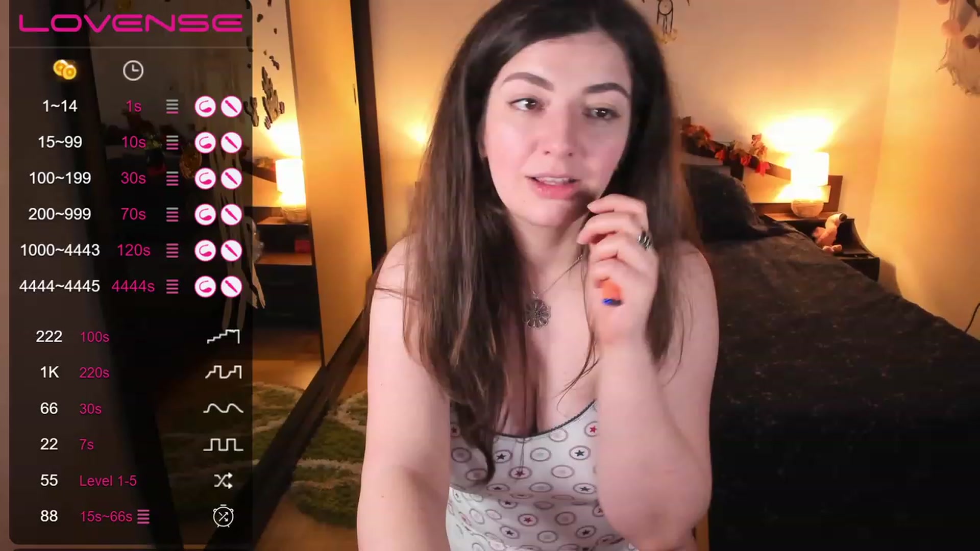 Gallery image thumbnail from LaurieLay's myfreecams stream on, 11/17/2022, 16:58 image 7 of 20
