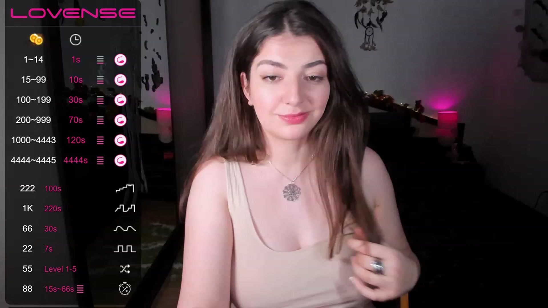 Gallery image thumbnail from LaurieLay's myfreecams stream on, 11/18/2022, 17:33 image 3 of 20