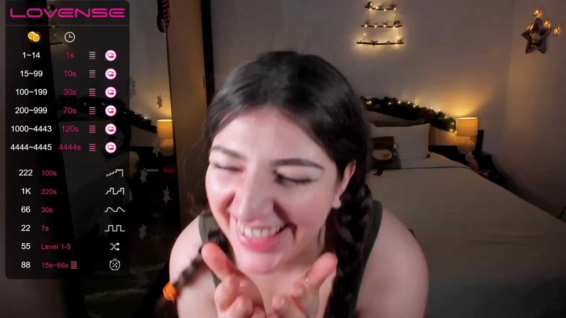 Gallery image thumbnail from LaurieLay's myfreecams stream on, 11/29/2022, 14:39 image 18 of 20