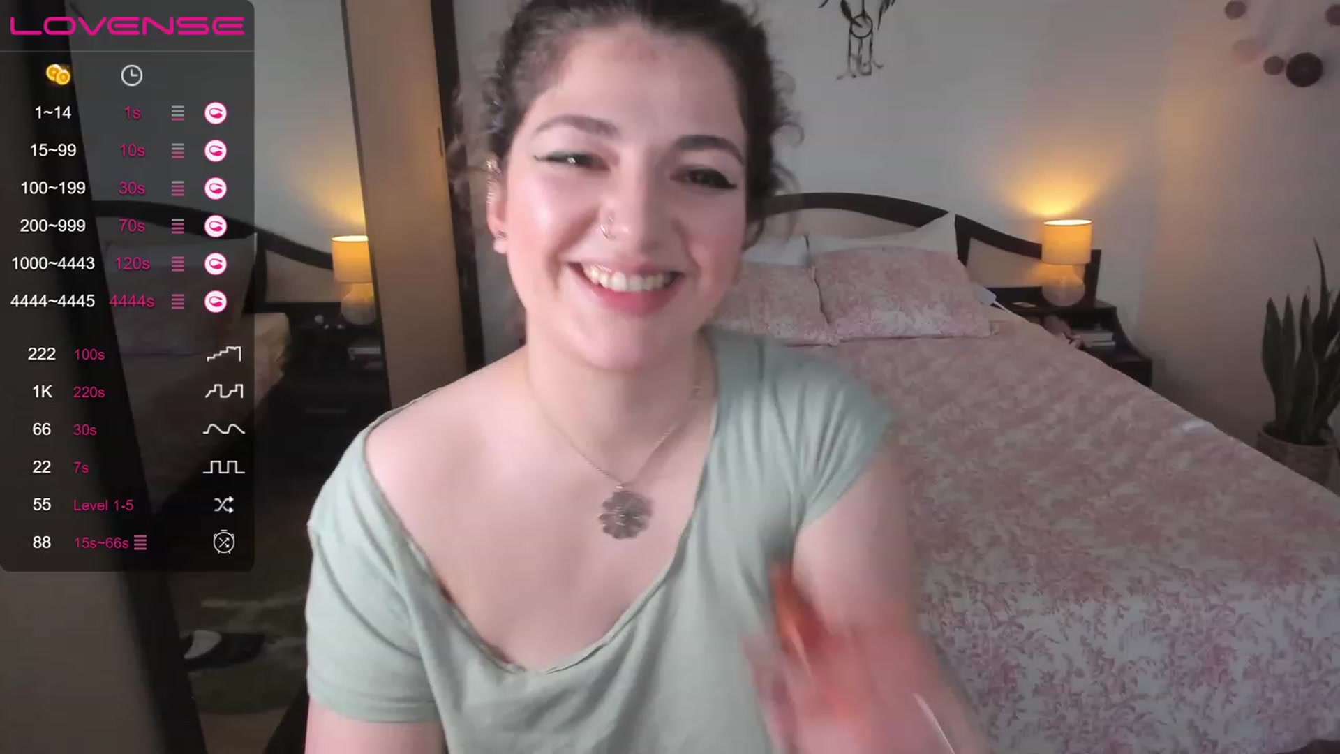 Gallery image thumbnail from LaurieLay's myfreecams stream on, 02/19/2023, 13:27 image 17 of 20